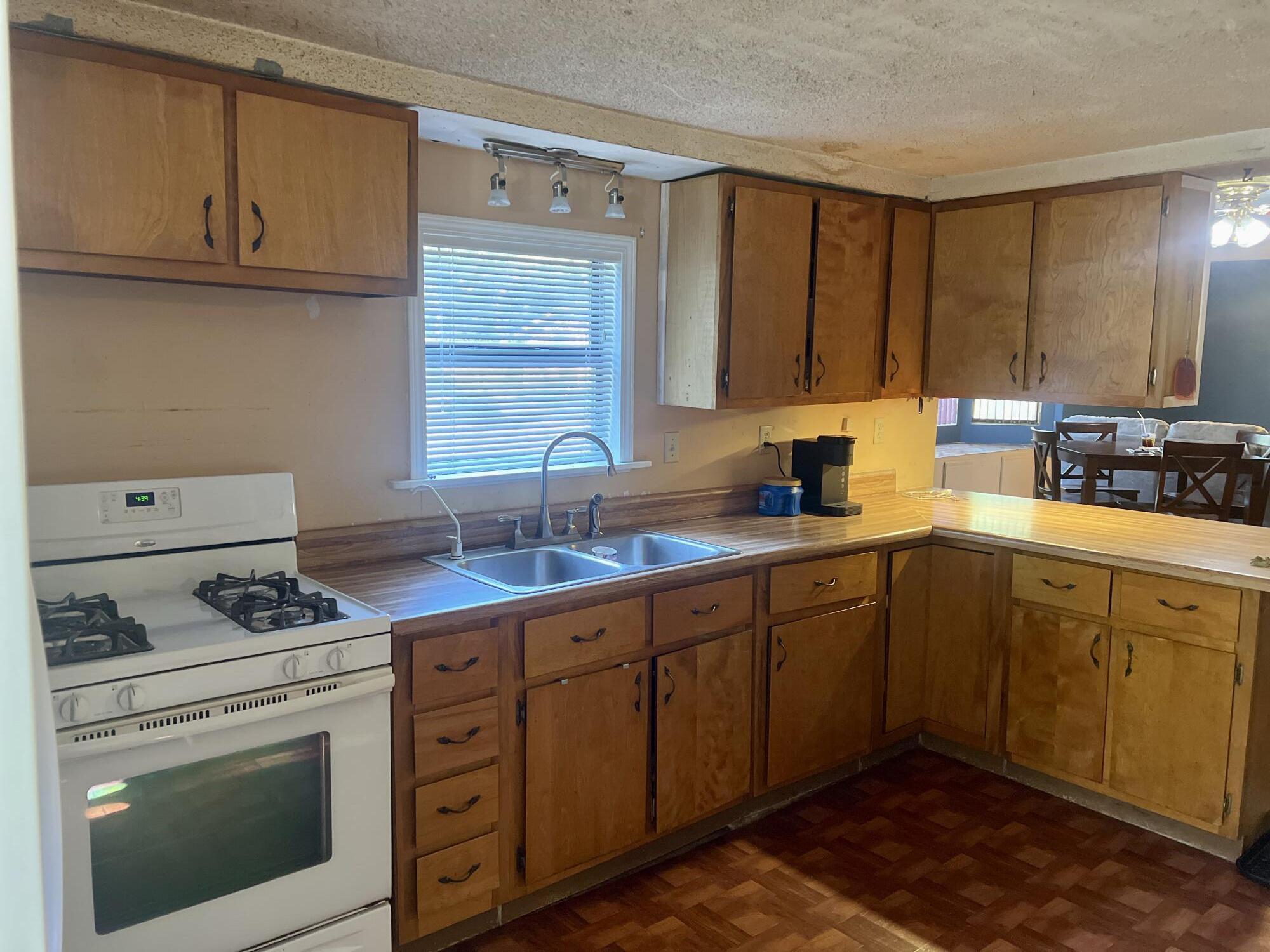 BRADYS S/D - Residential