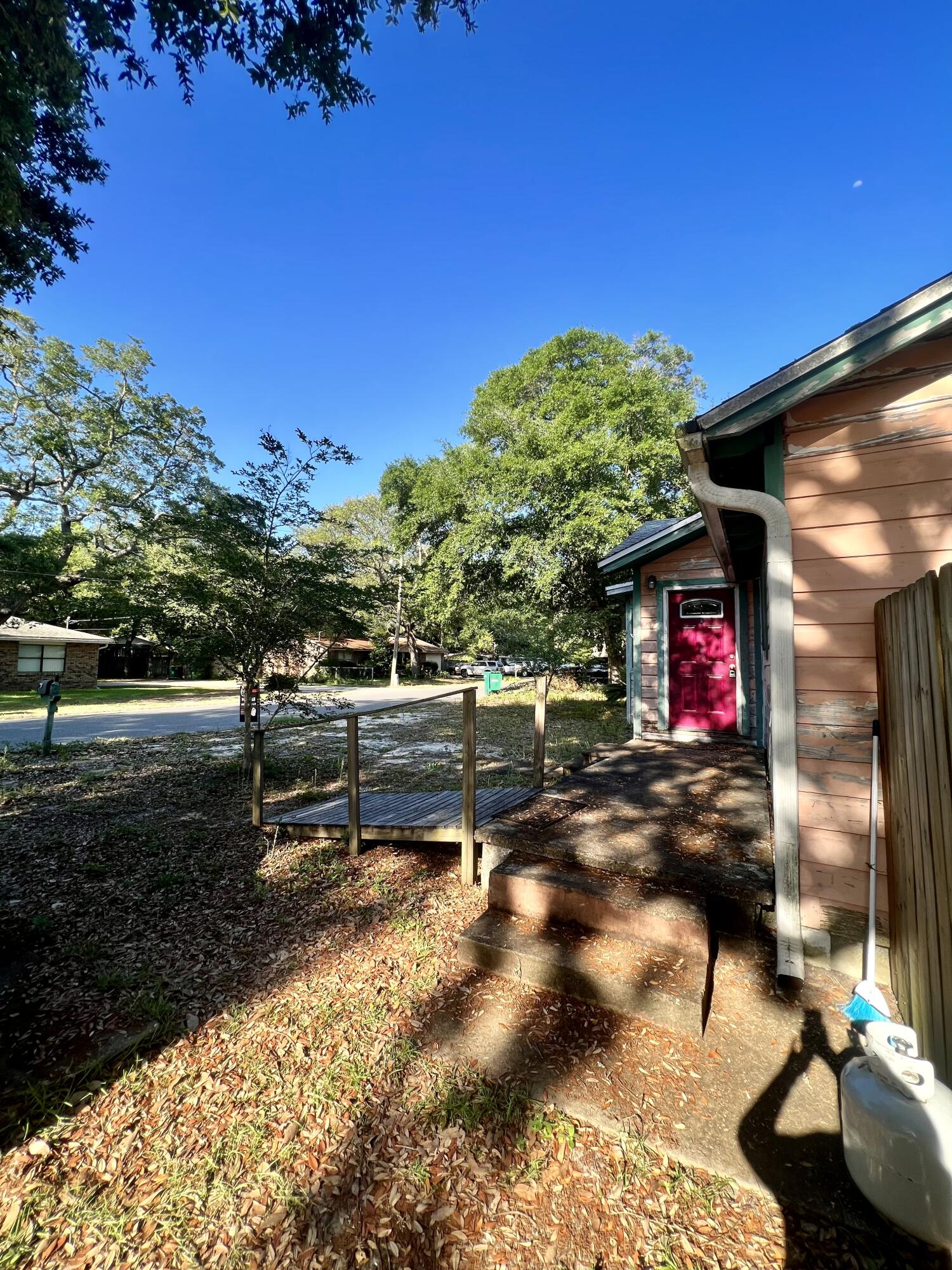 BRADYS S/D - Residential