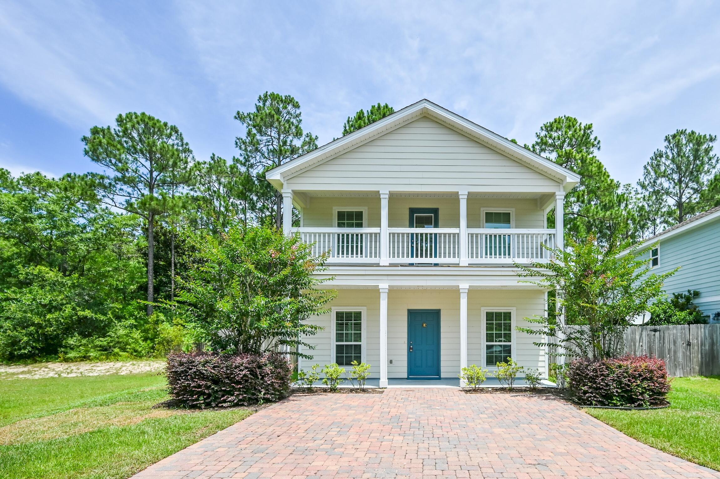 TRANQUILITY BY THE BAY - Residential