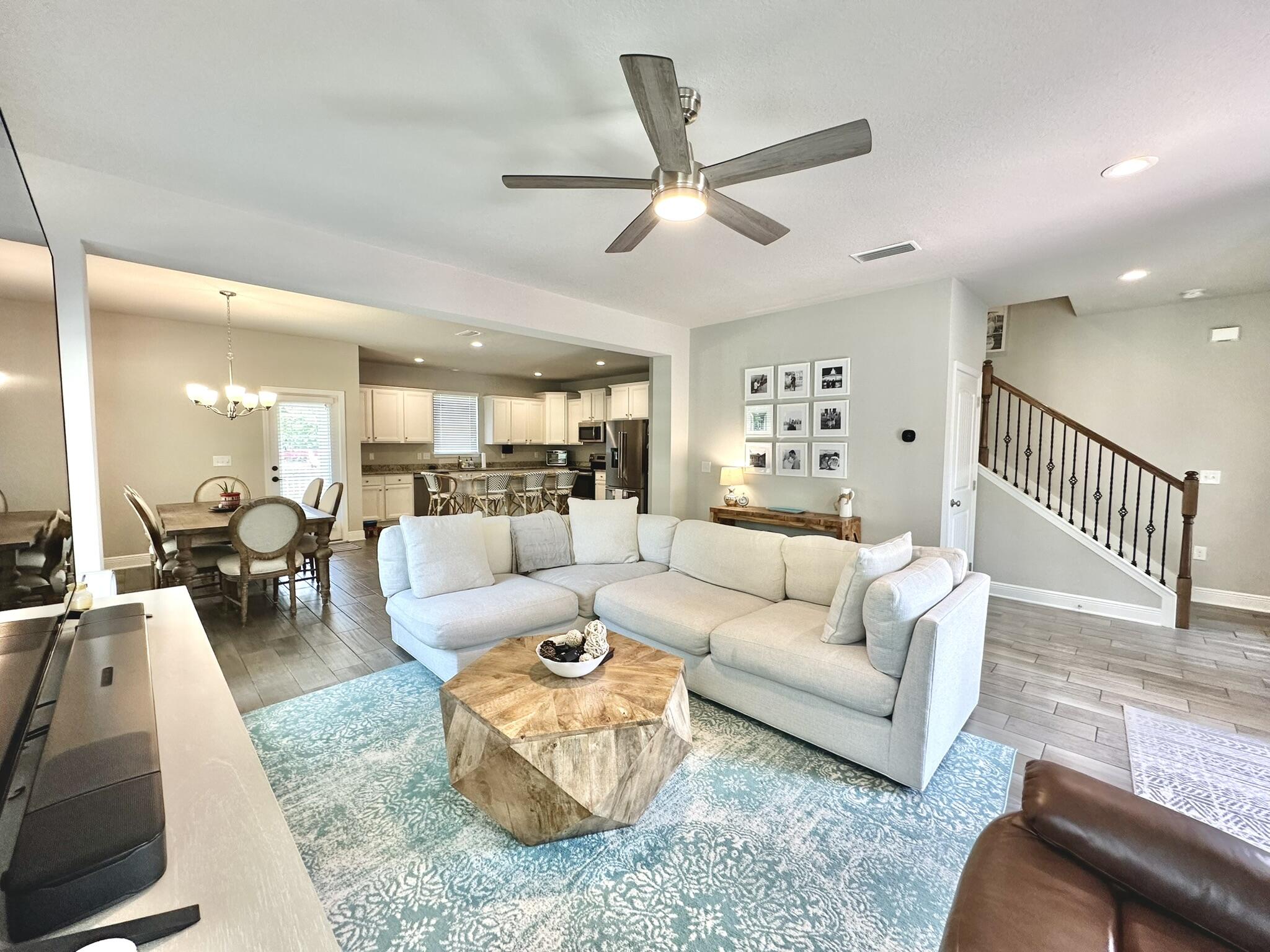 TRANQUILITY BY THE BAY - Residential