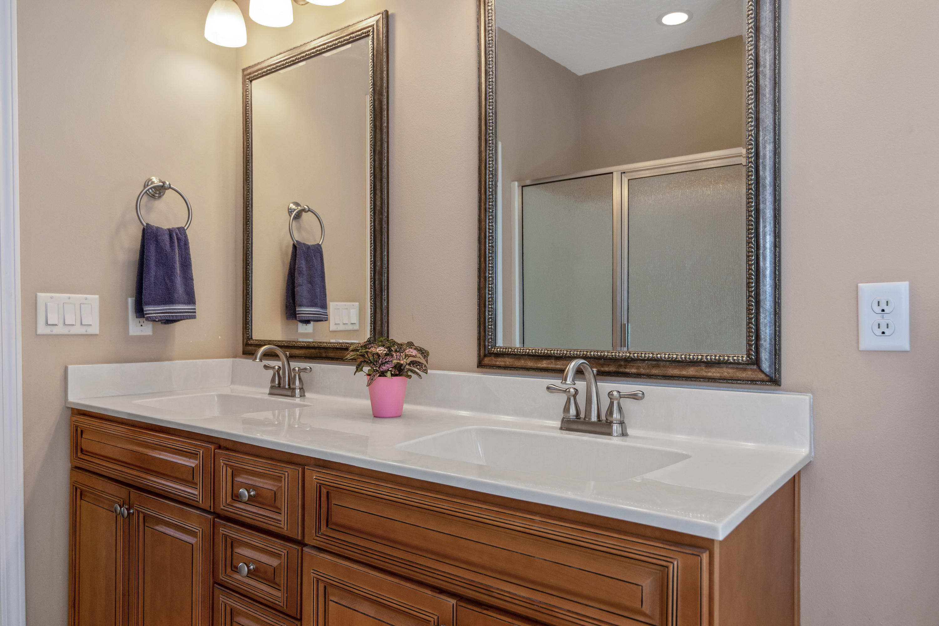 FOUR WINDS S/D - Residential