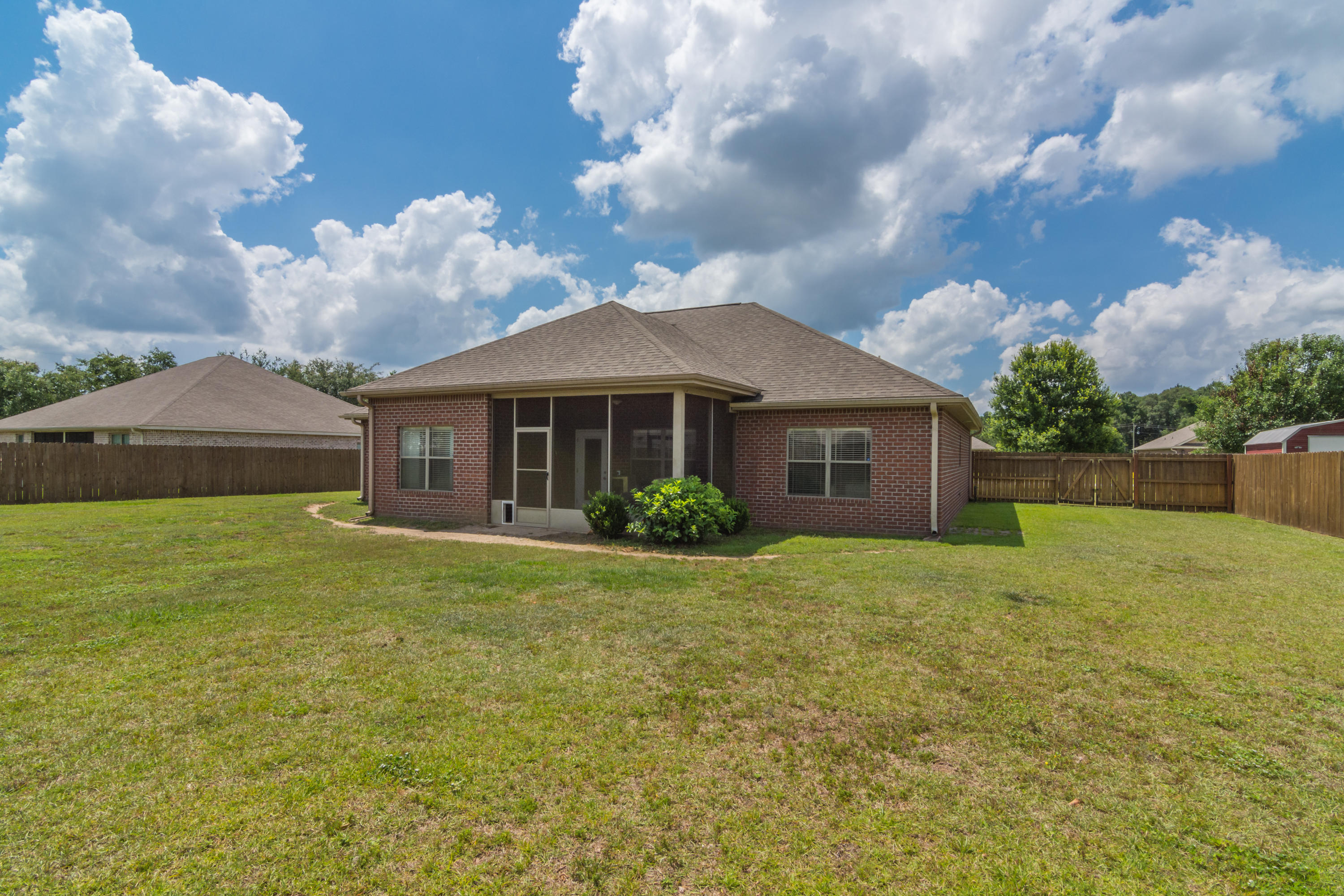 FOUR WINDS S/D - Residential