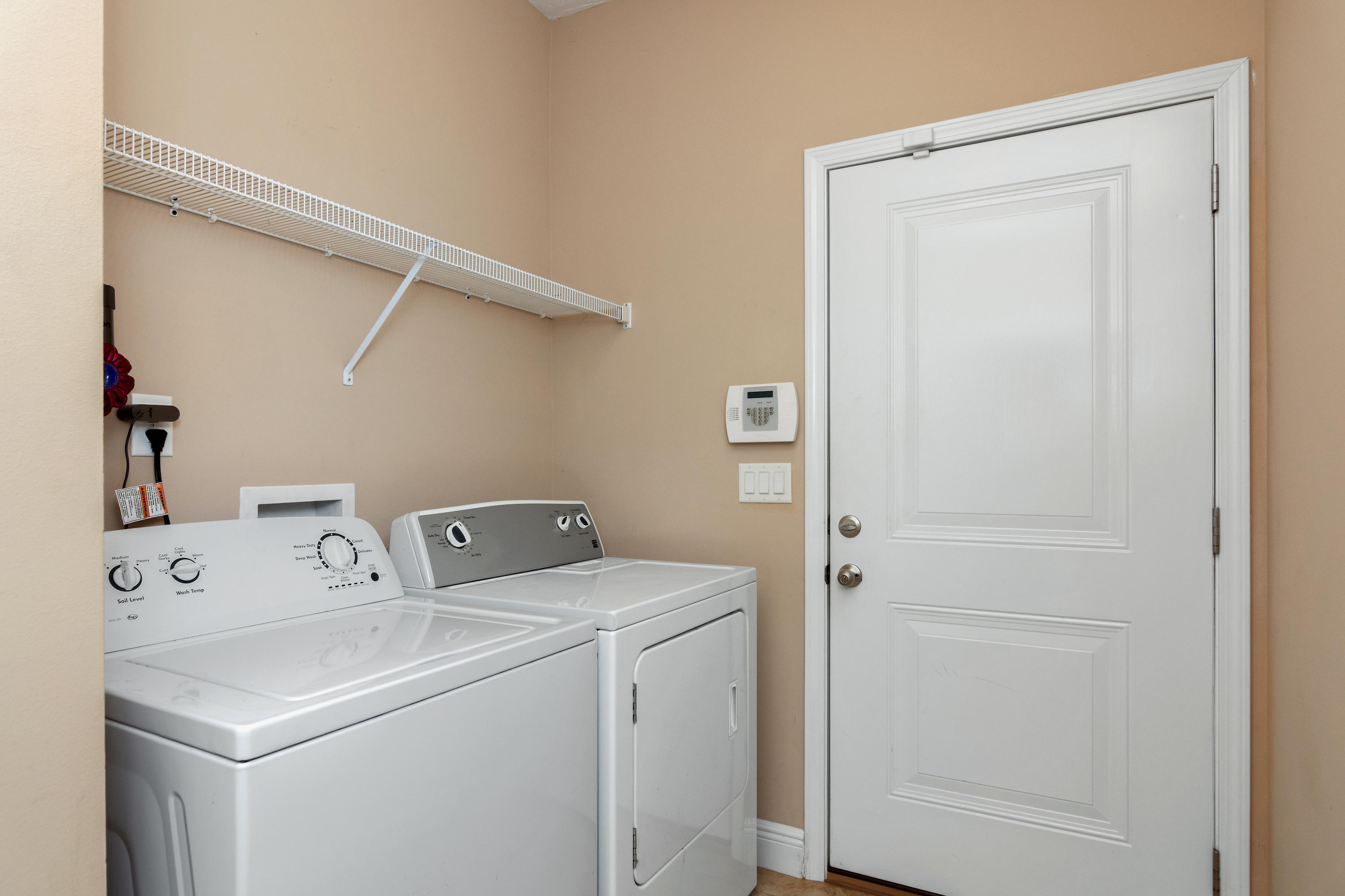 FOUR WINDS S/D - Residential