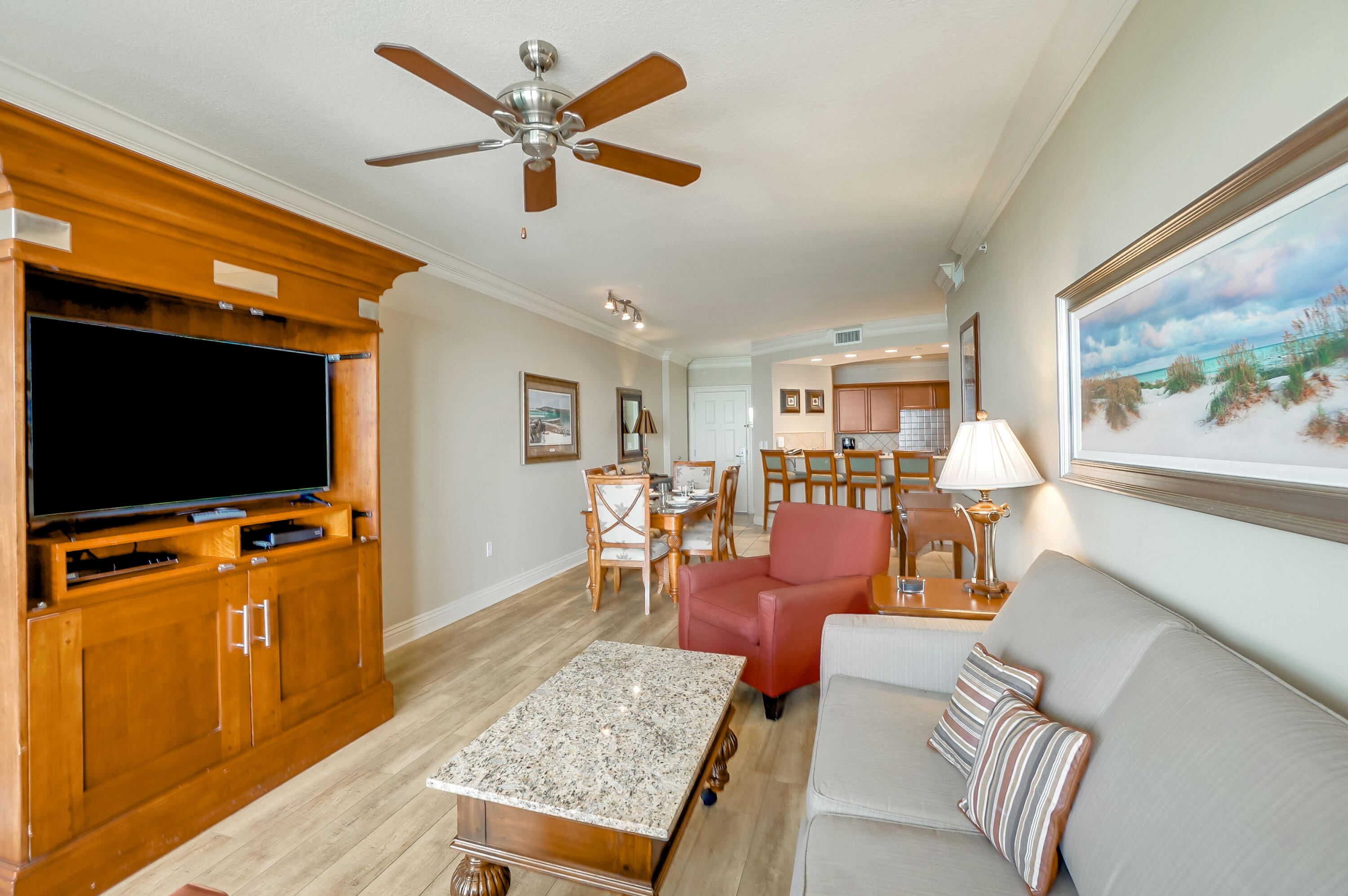 EMERALD GRANDE - Residential