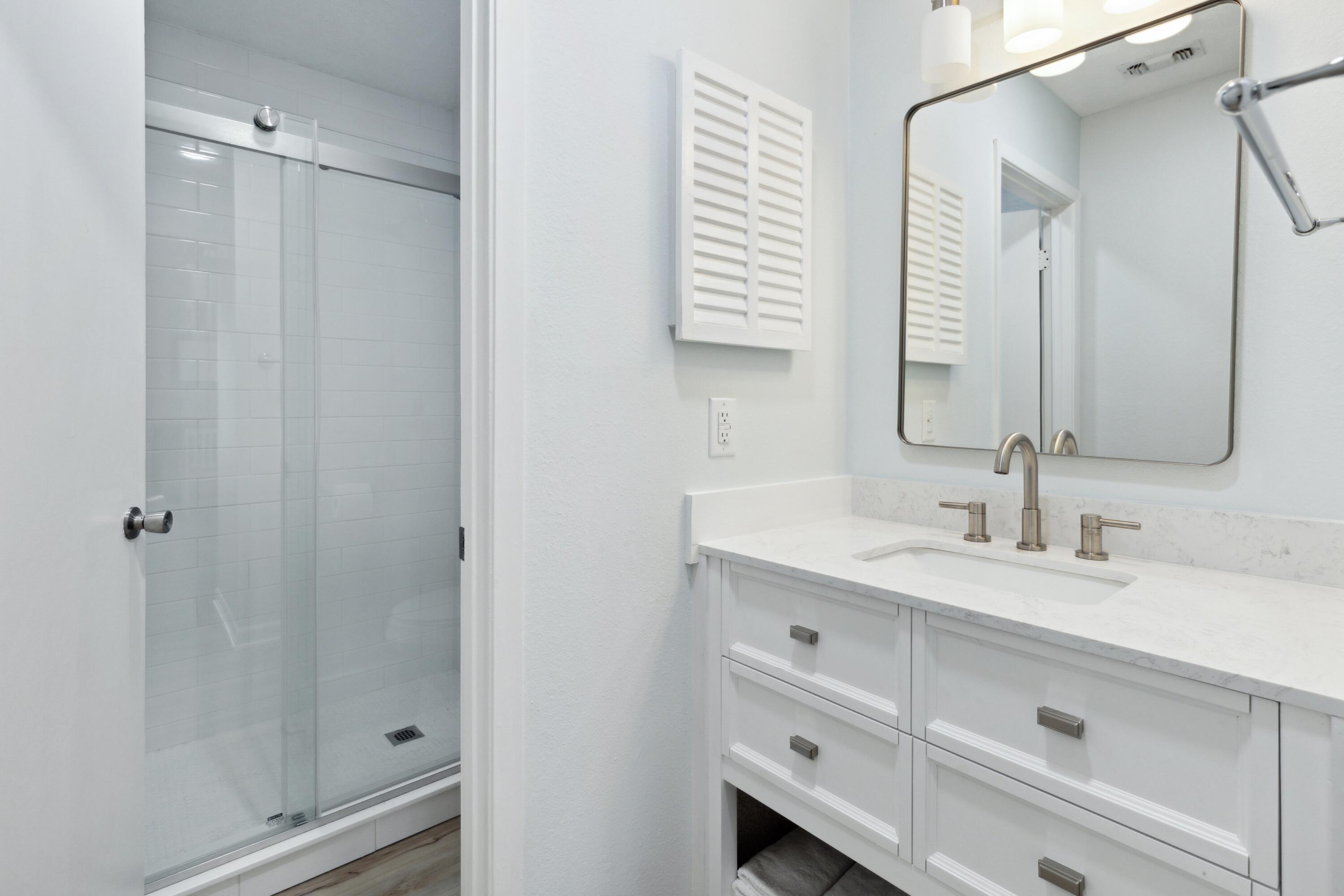 BAYOU VILLAGE CONDO PH 1 - Residential
