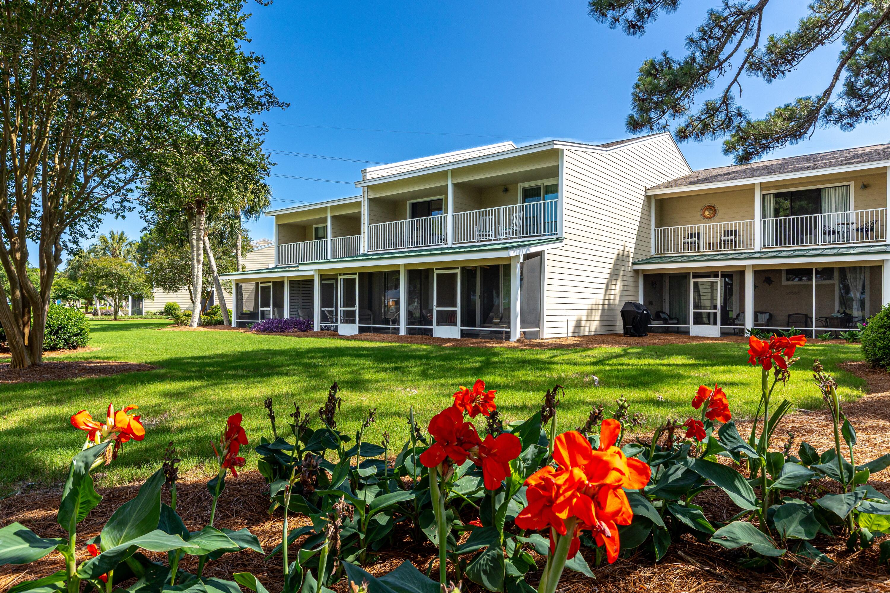 BAYOU VILLAGE CONDO PH 1 - Residential