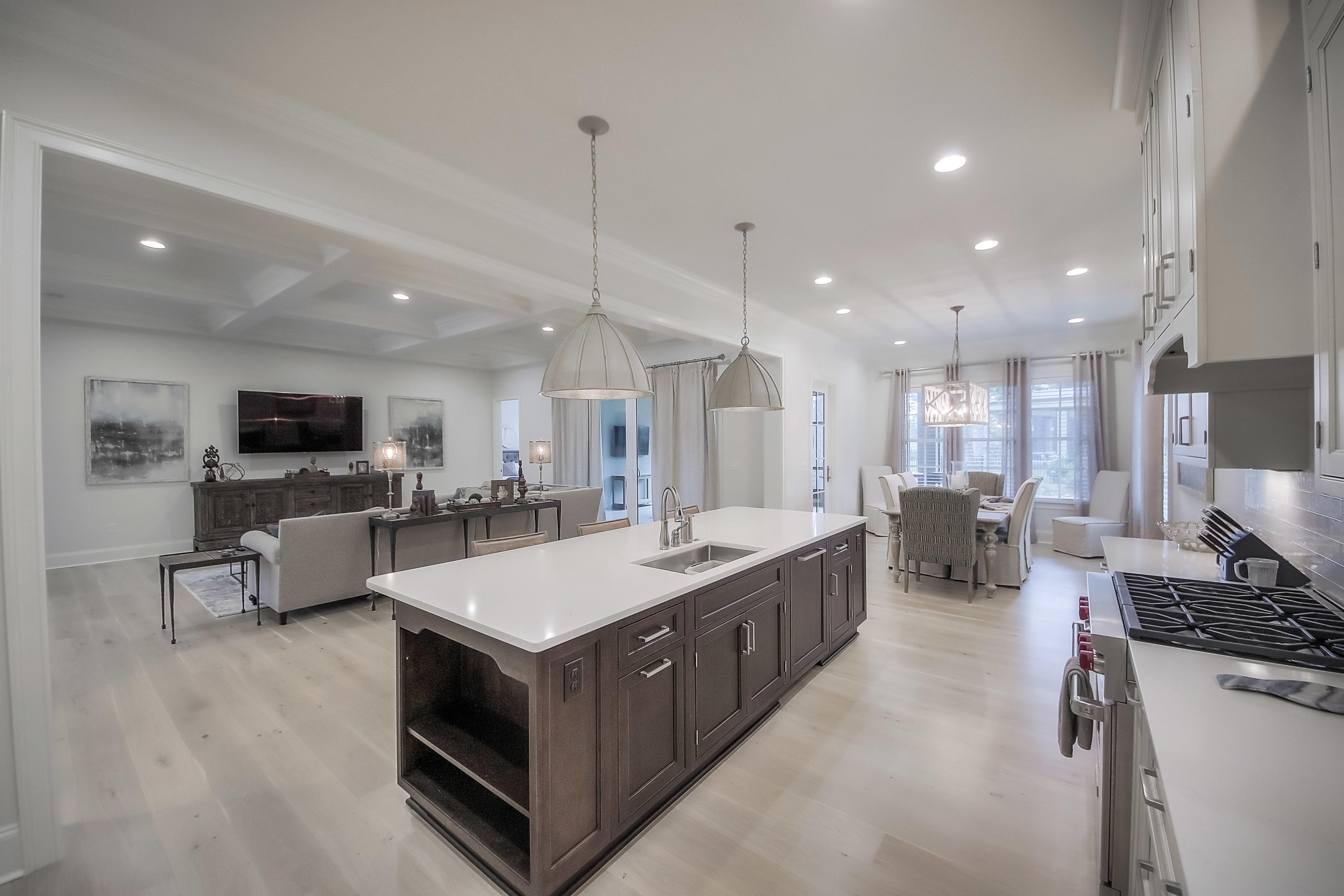 BURNT PINE - Residential