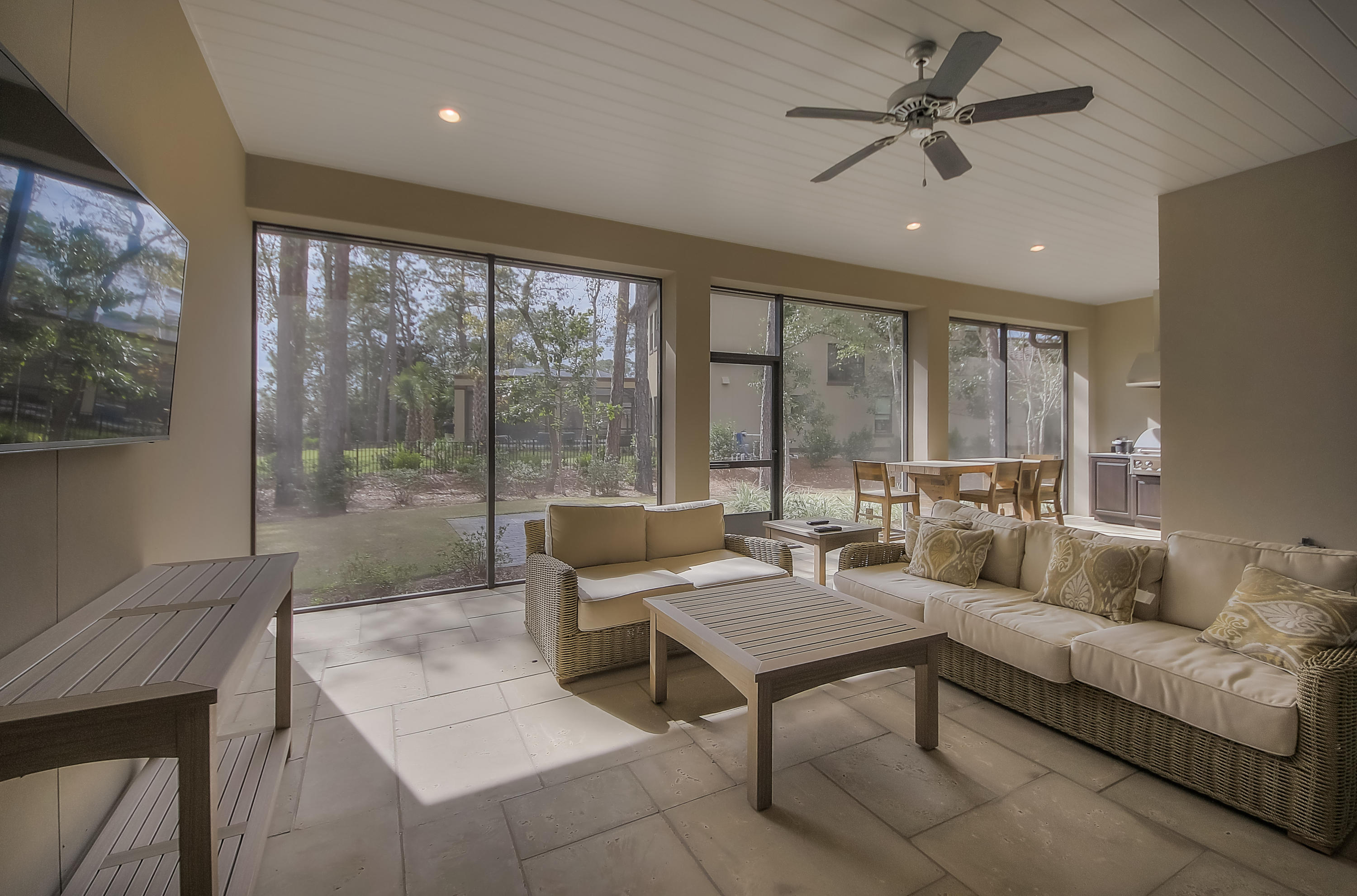 BURNT PINE - Residential