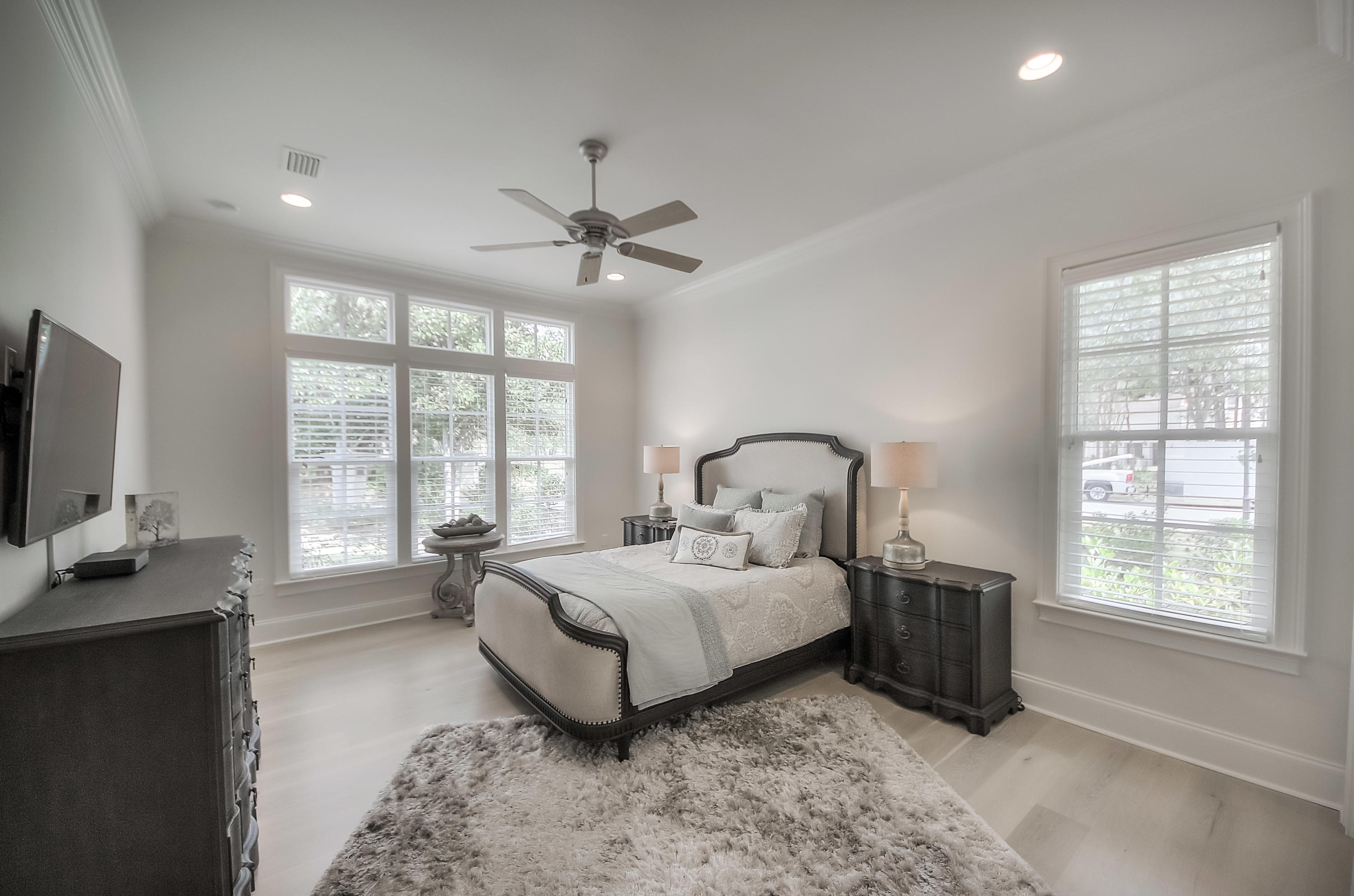 BURNT PINE - Residential