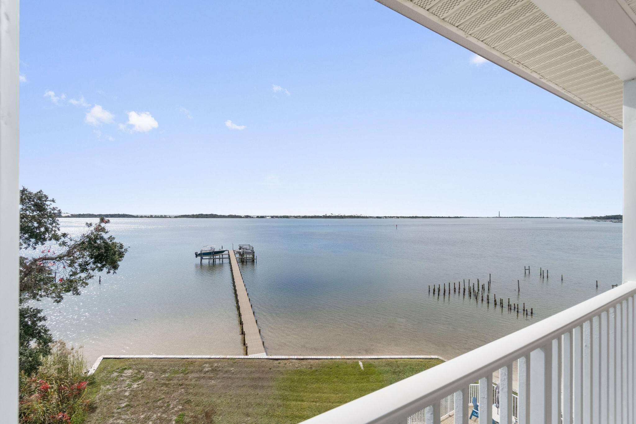 RUM ISLAND CONDOMINIUM - Residential