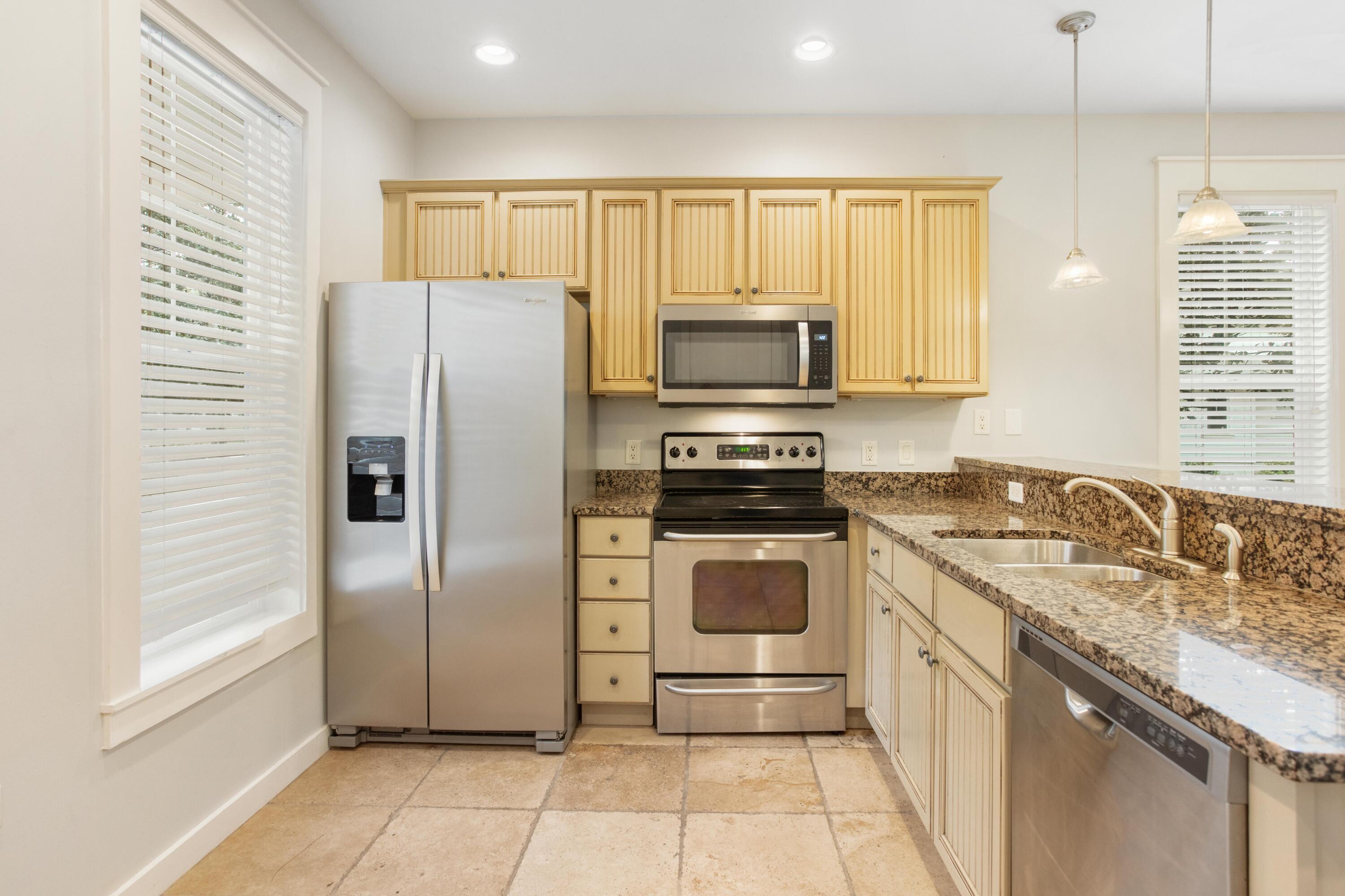LAUREL GROVE - Residential