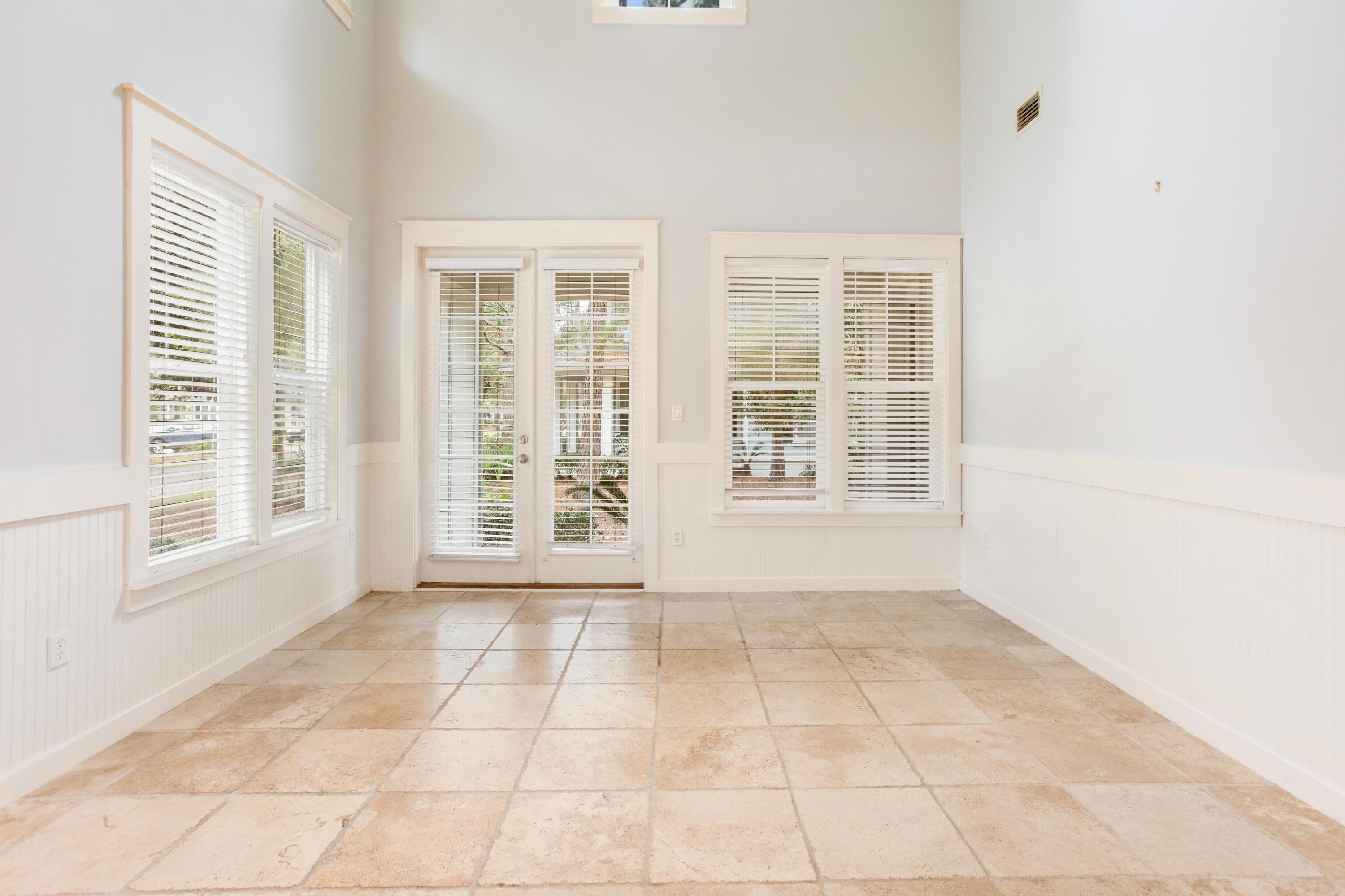 LAUREL GROVE - Residential