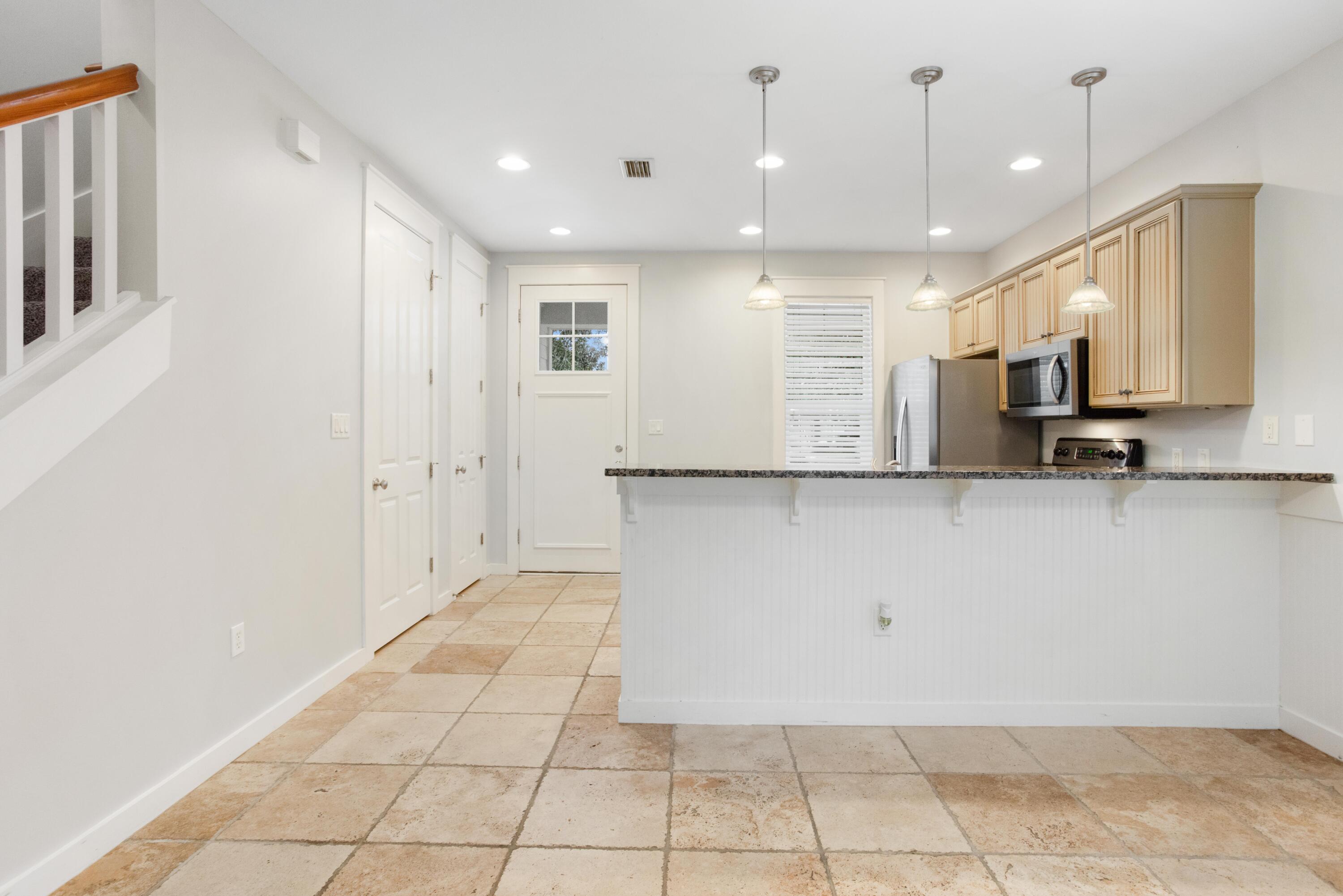 LAUREL GROVE - Residential