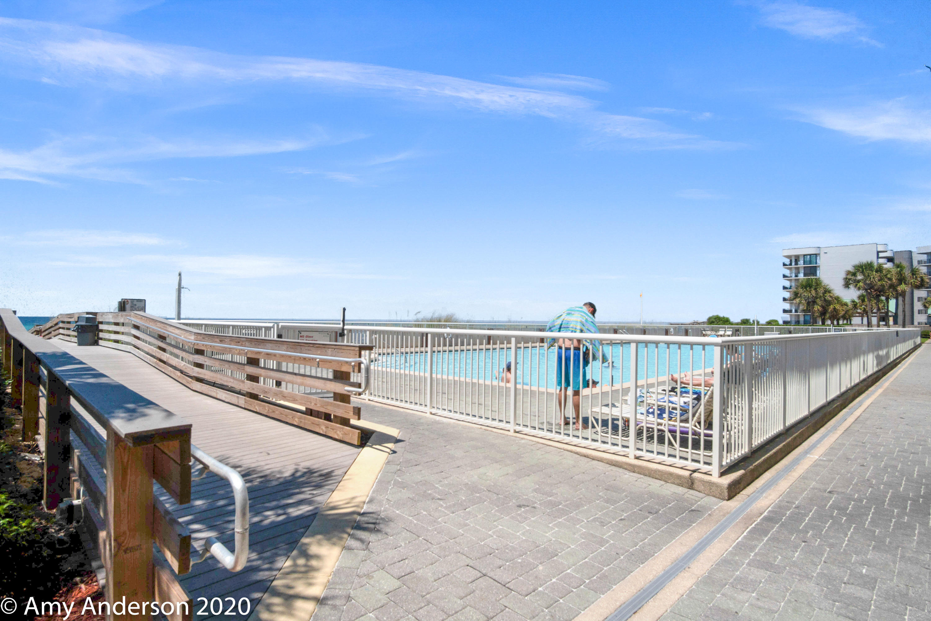 WATERS EDGE - Residential