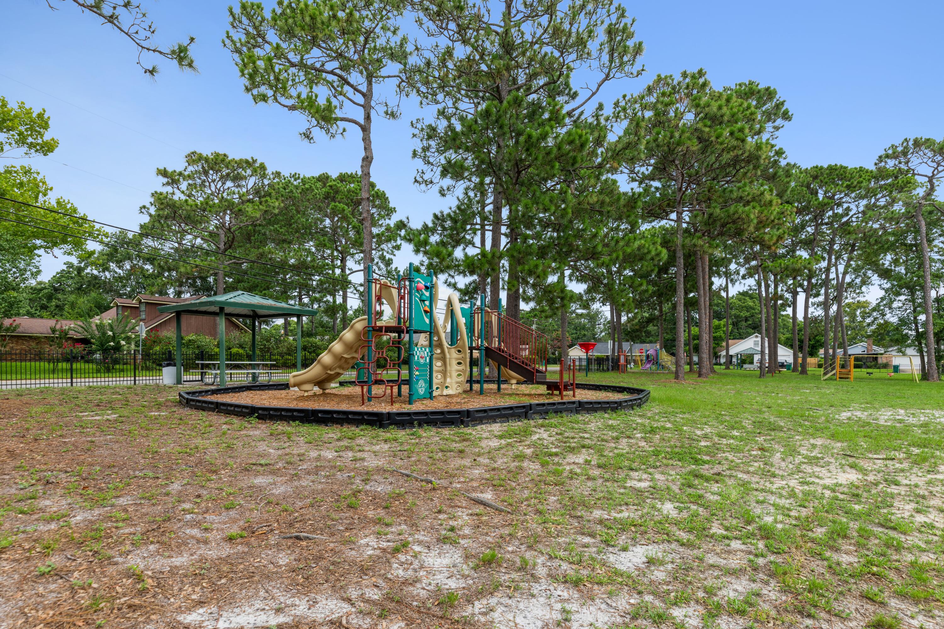 Mary Esther Manor Lot 3 Blk J - Residential