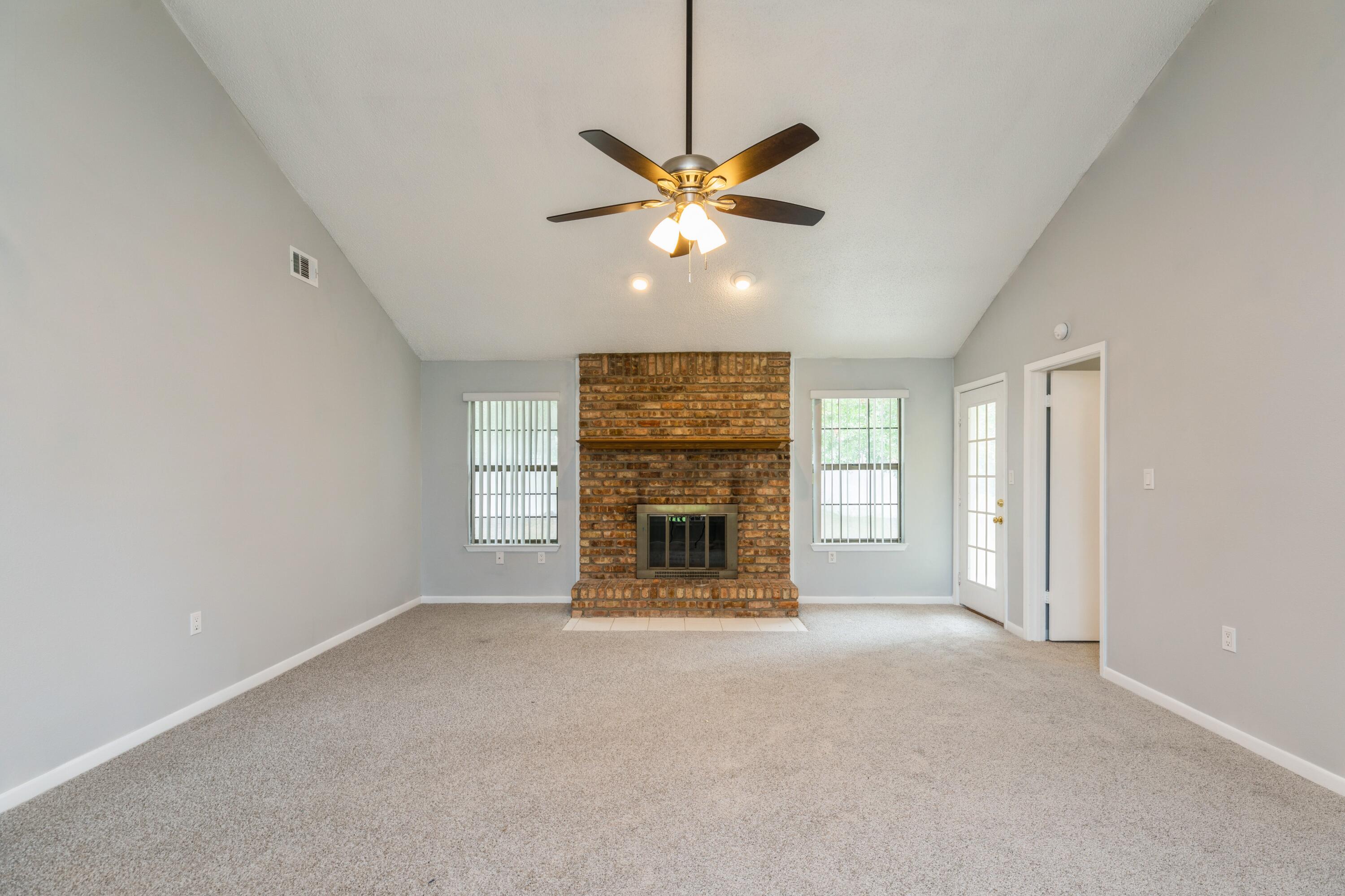 Mary Esther Manor Lot 3 Blk J - Residential