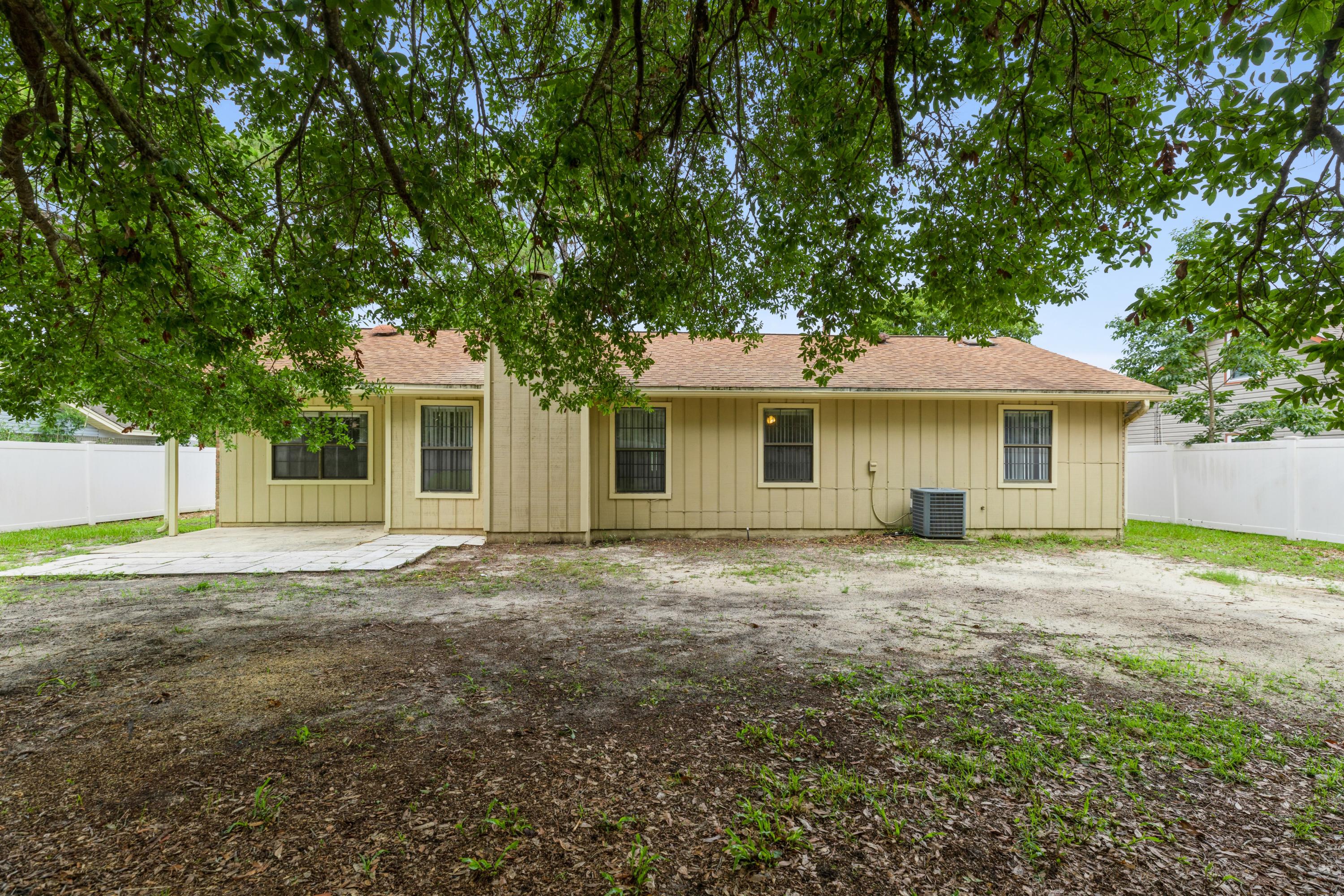 Mary Esther Manor Lot 3 Blk J - Residential