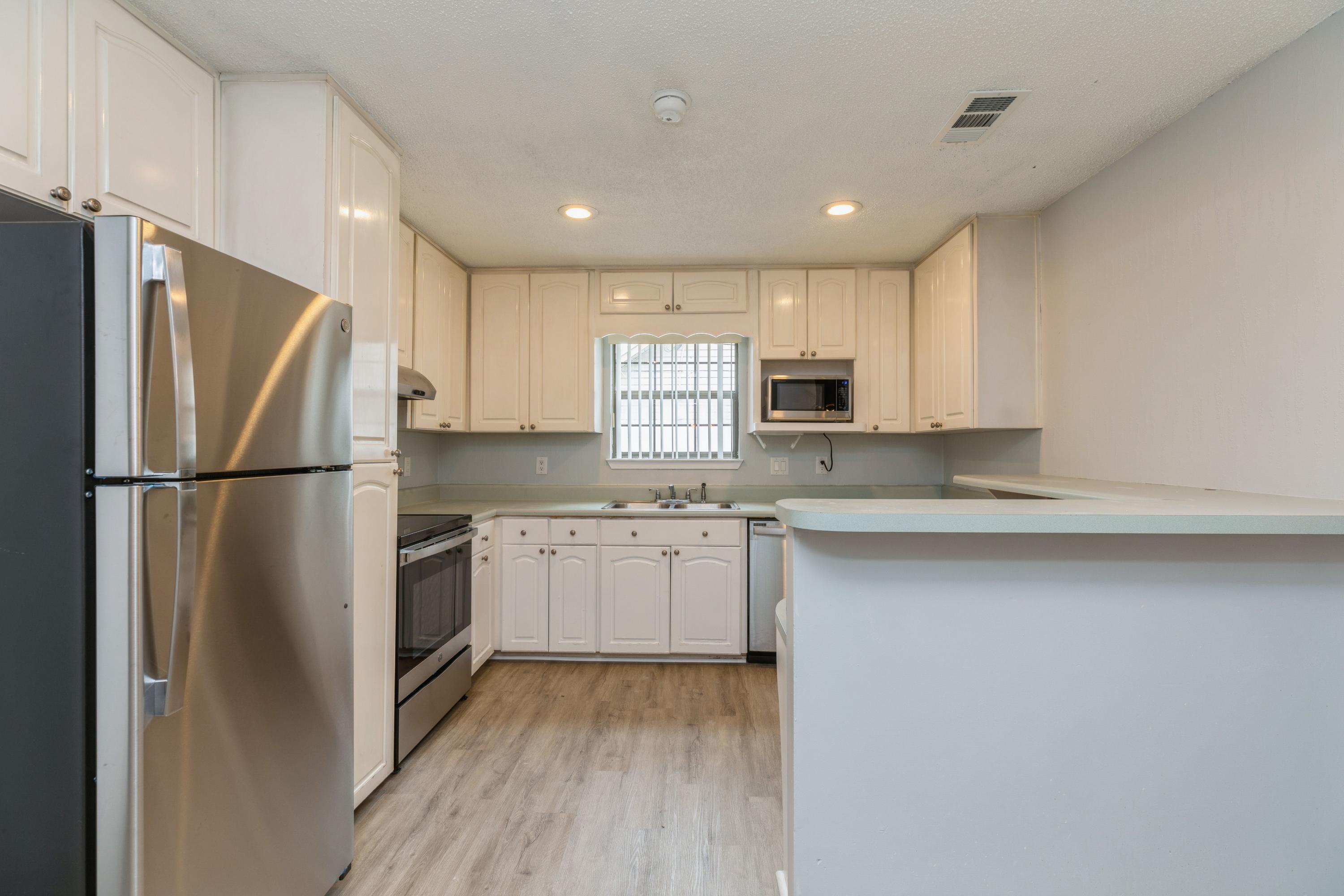 Mary Esther Manor Lot 3 Blk J - Residential