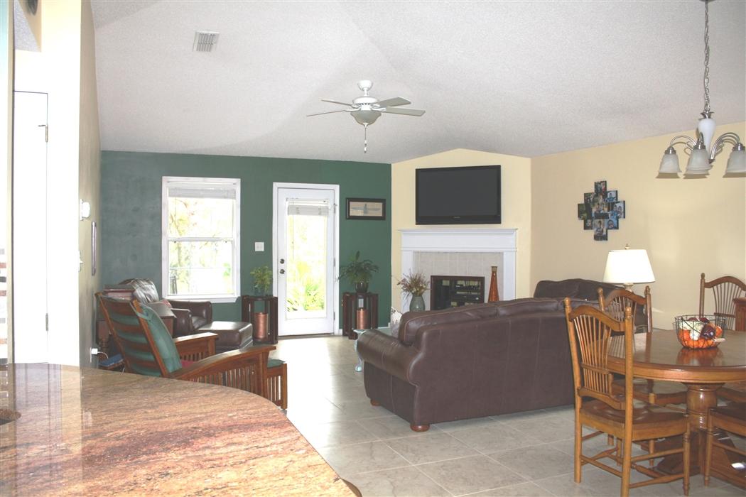 PARADISE RETREAT - Residential