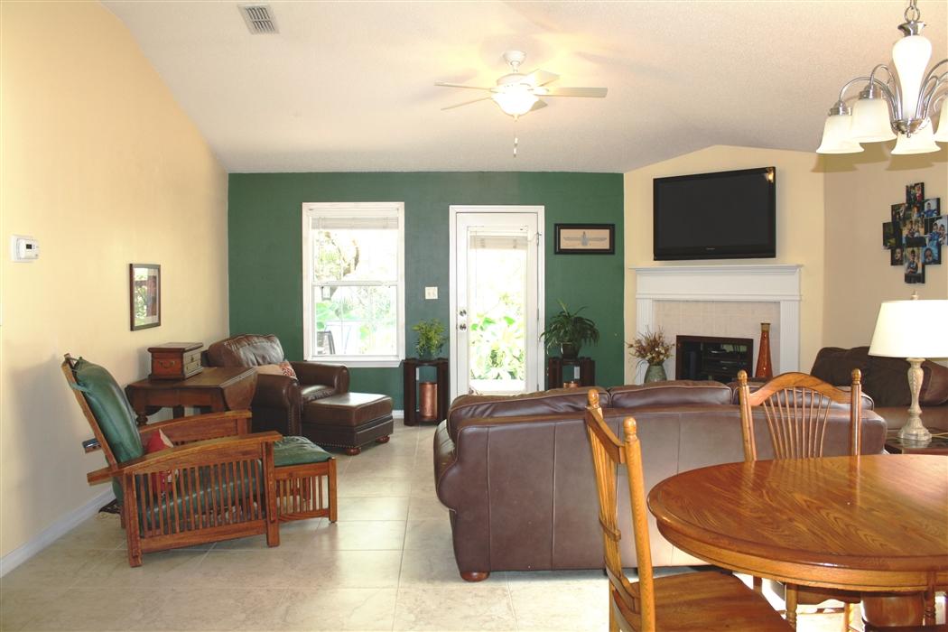 PARADISE RETREAT - Residential