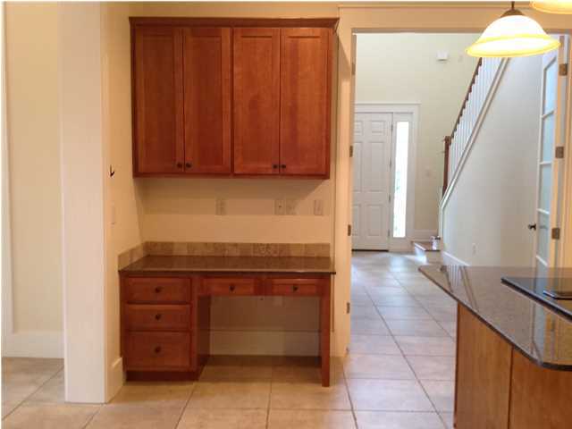 CASSINE VILLAGE - Residential Lease