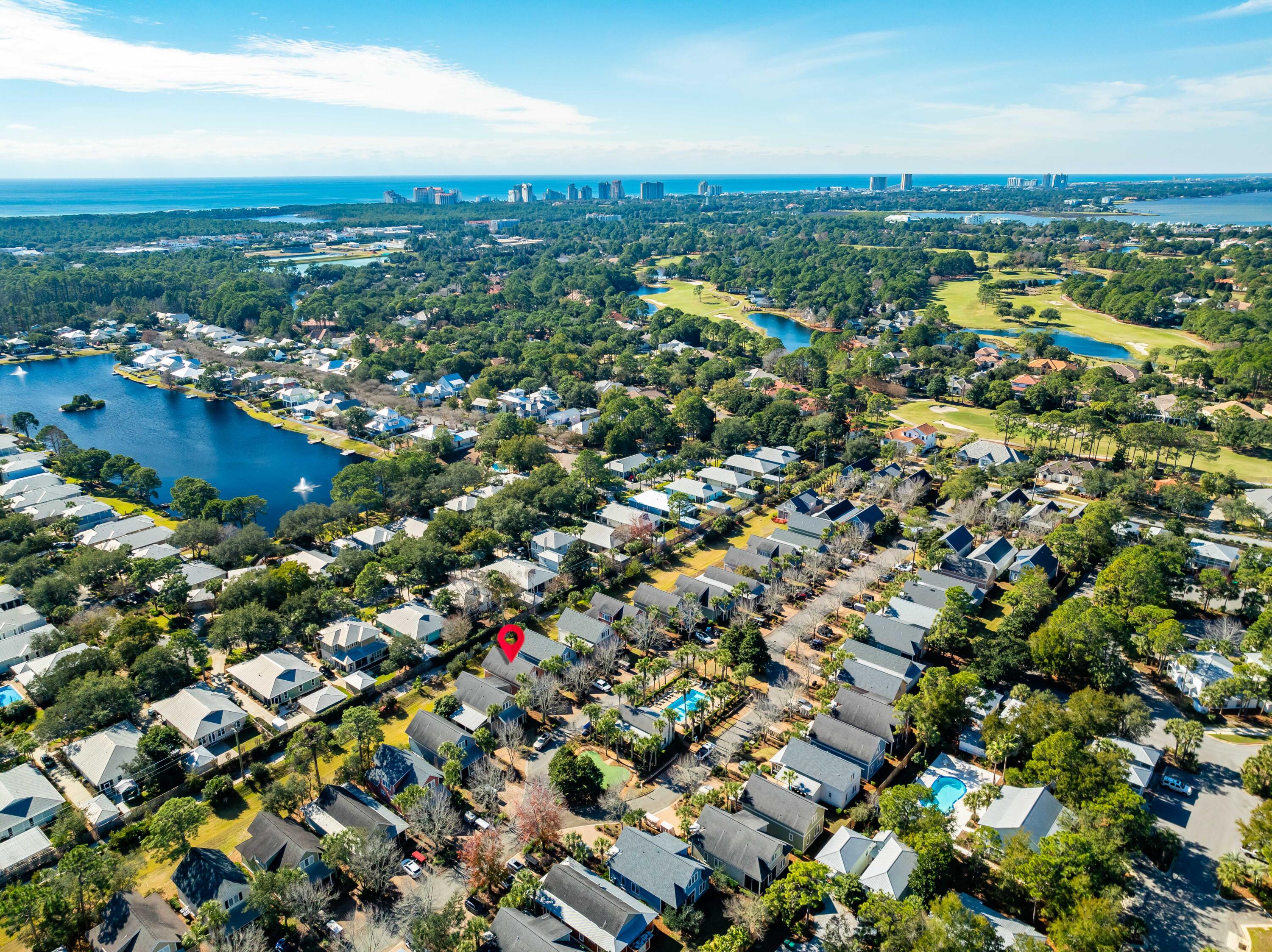 BUNGALOS AT SANDESTIN - Residential