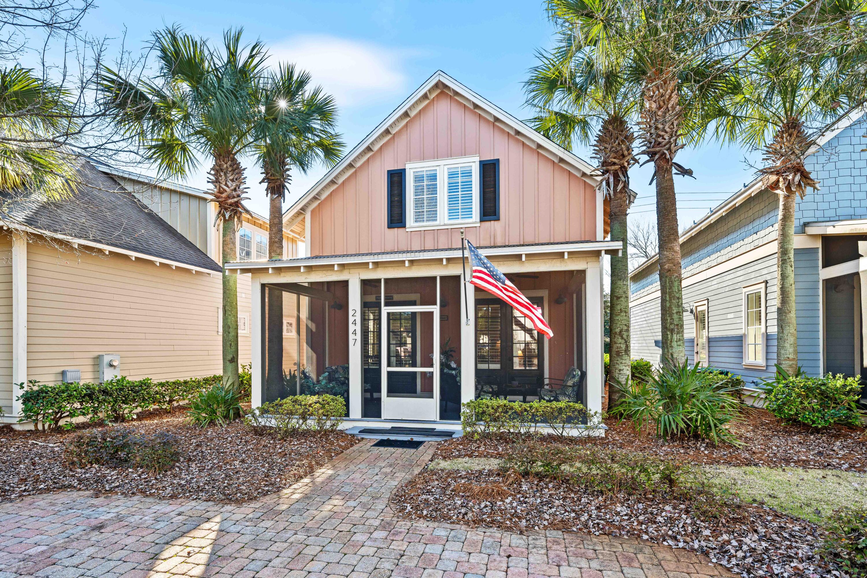 BUNGALOS AT SANDESTIN - Residential