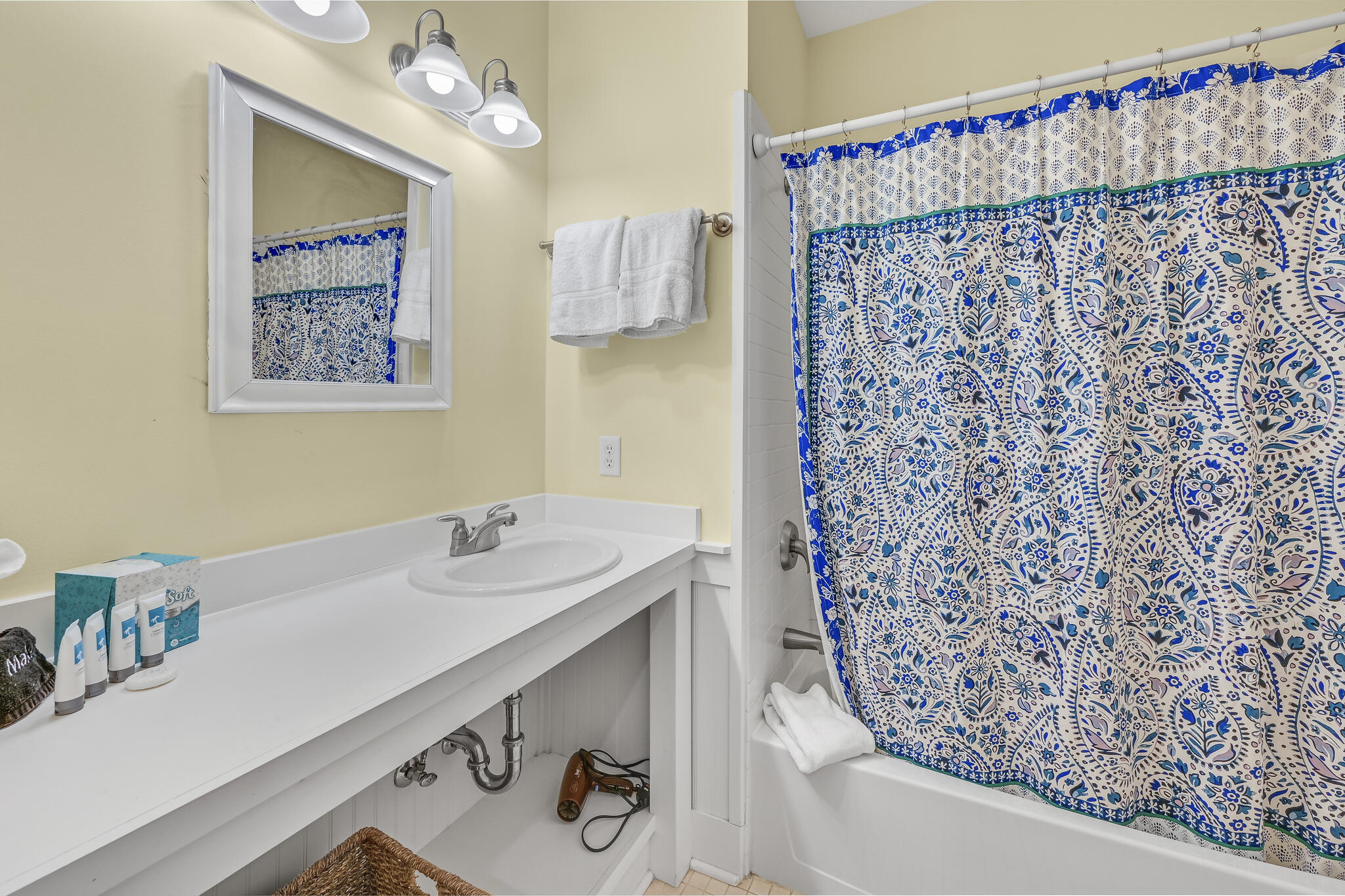 MAGNOLIA COTTAGES - Residential