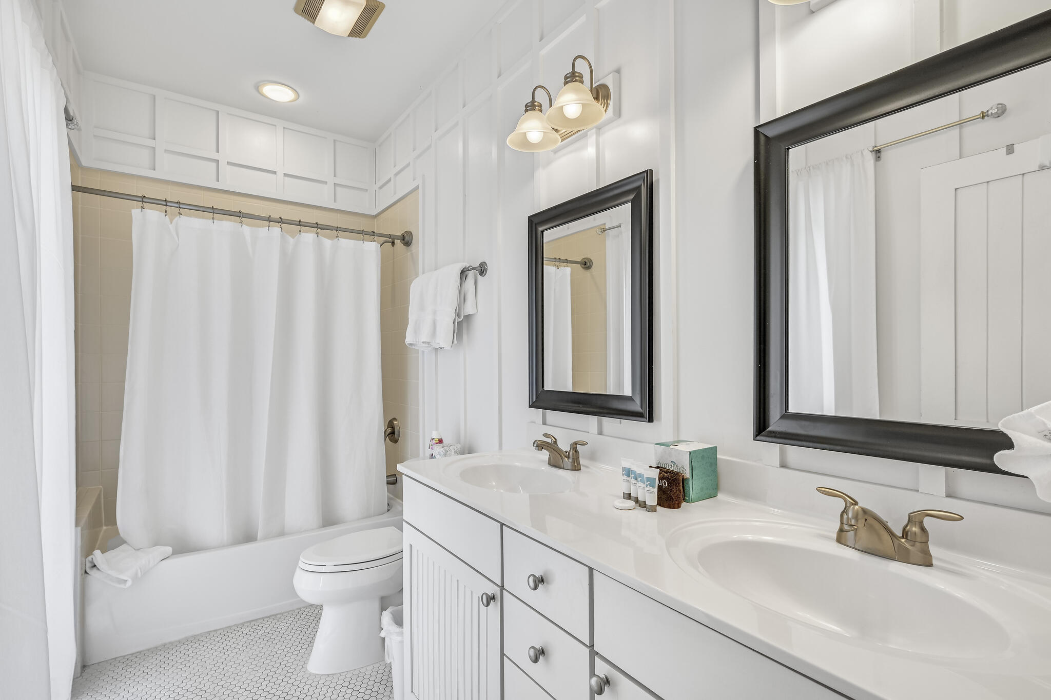 MAGNOLIA COTTAGES - Residential