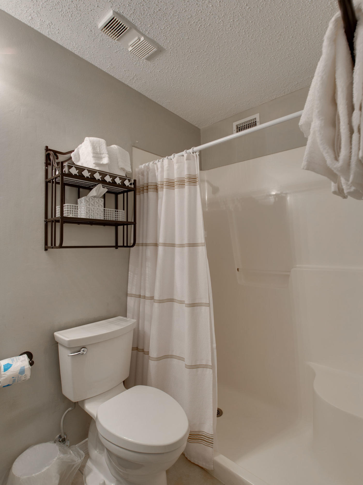 SUNDOWN CONDO - Residential