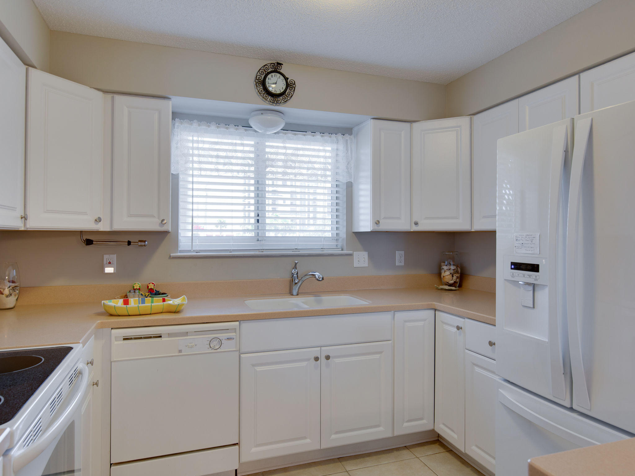 SUNDOWN CONDO - Residential