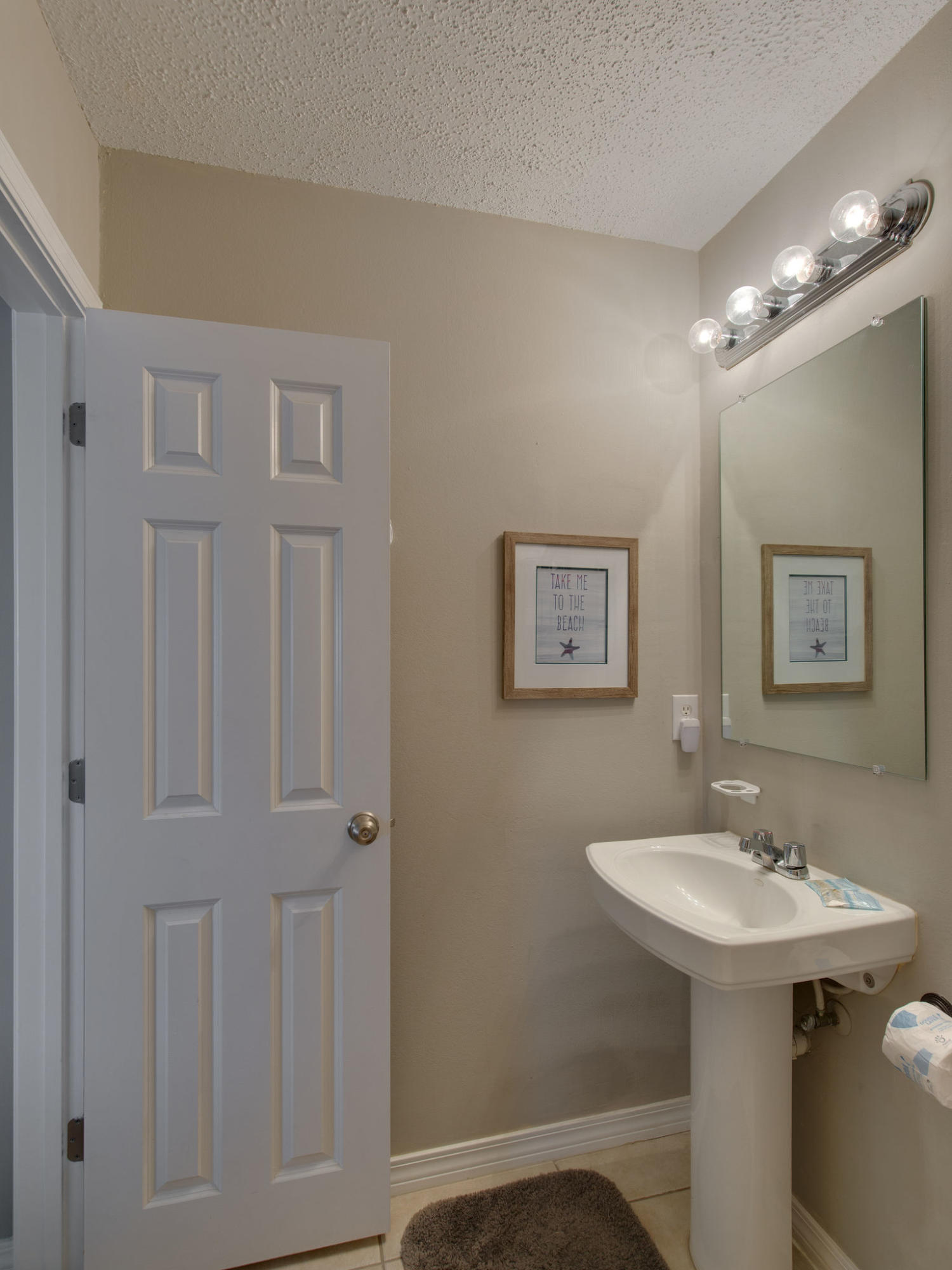 SUNDOWN CONDO - Residential