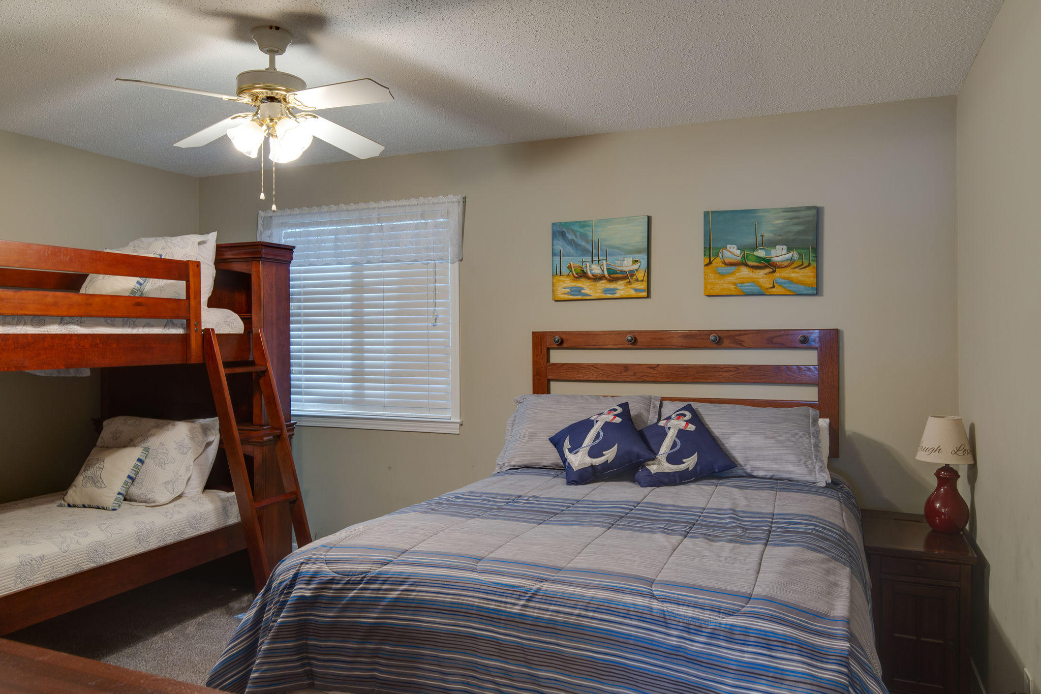 SUNDOWN CONDO - Residential