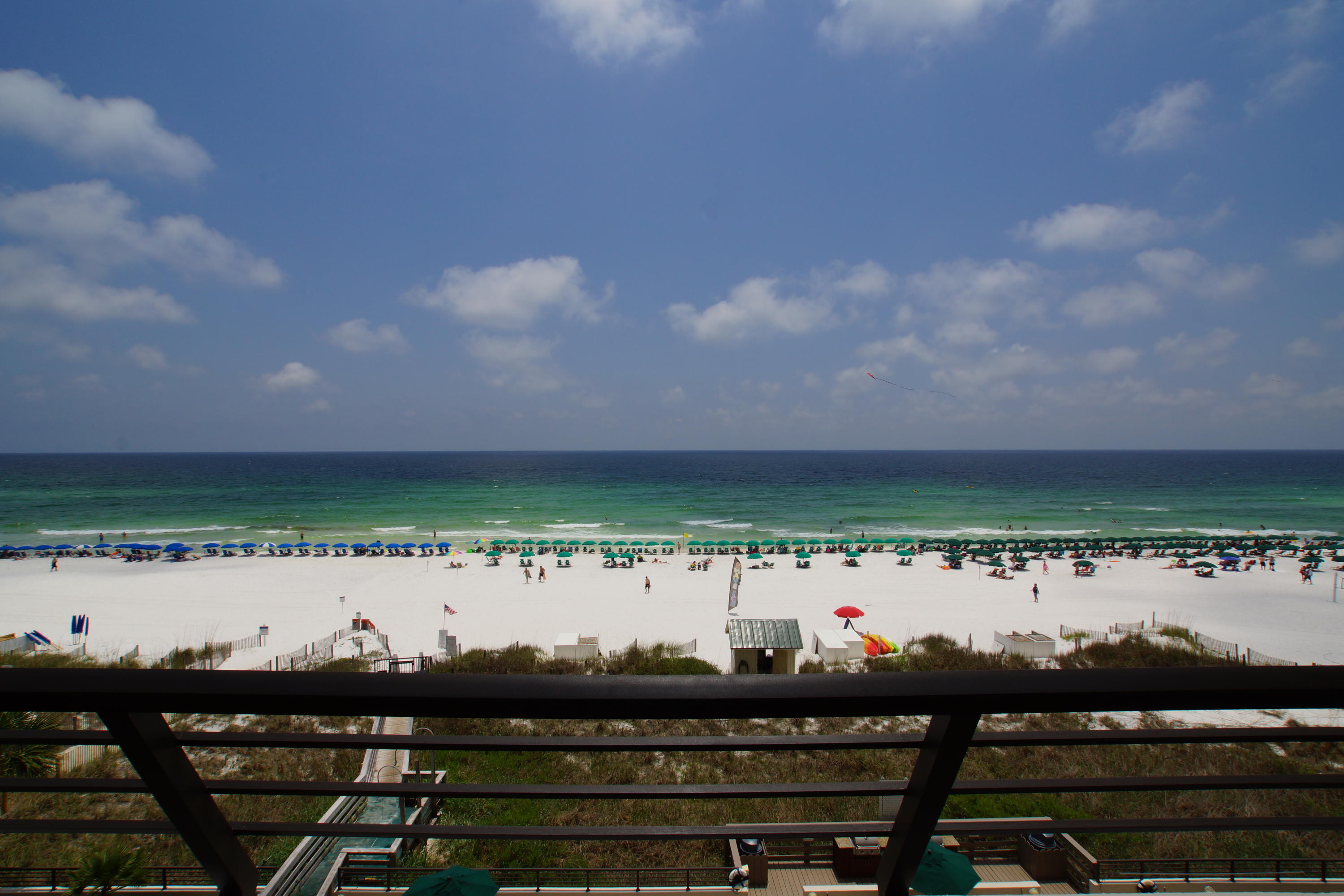 EMERALD TOWERS CONDO - Residential