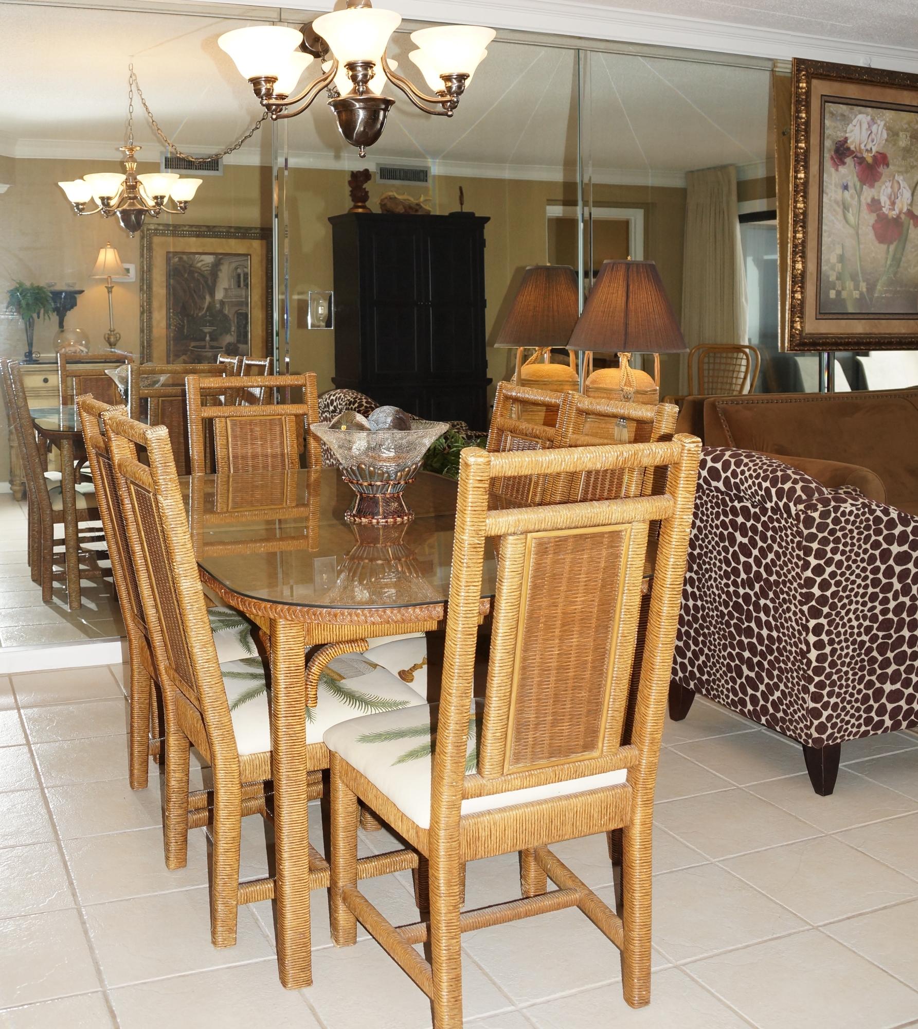 EMERALD TOWERS CONDO - Residential