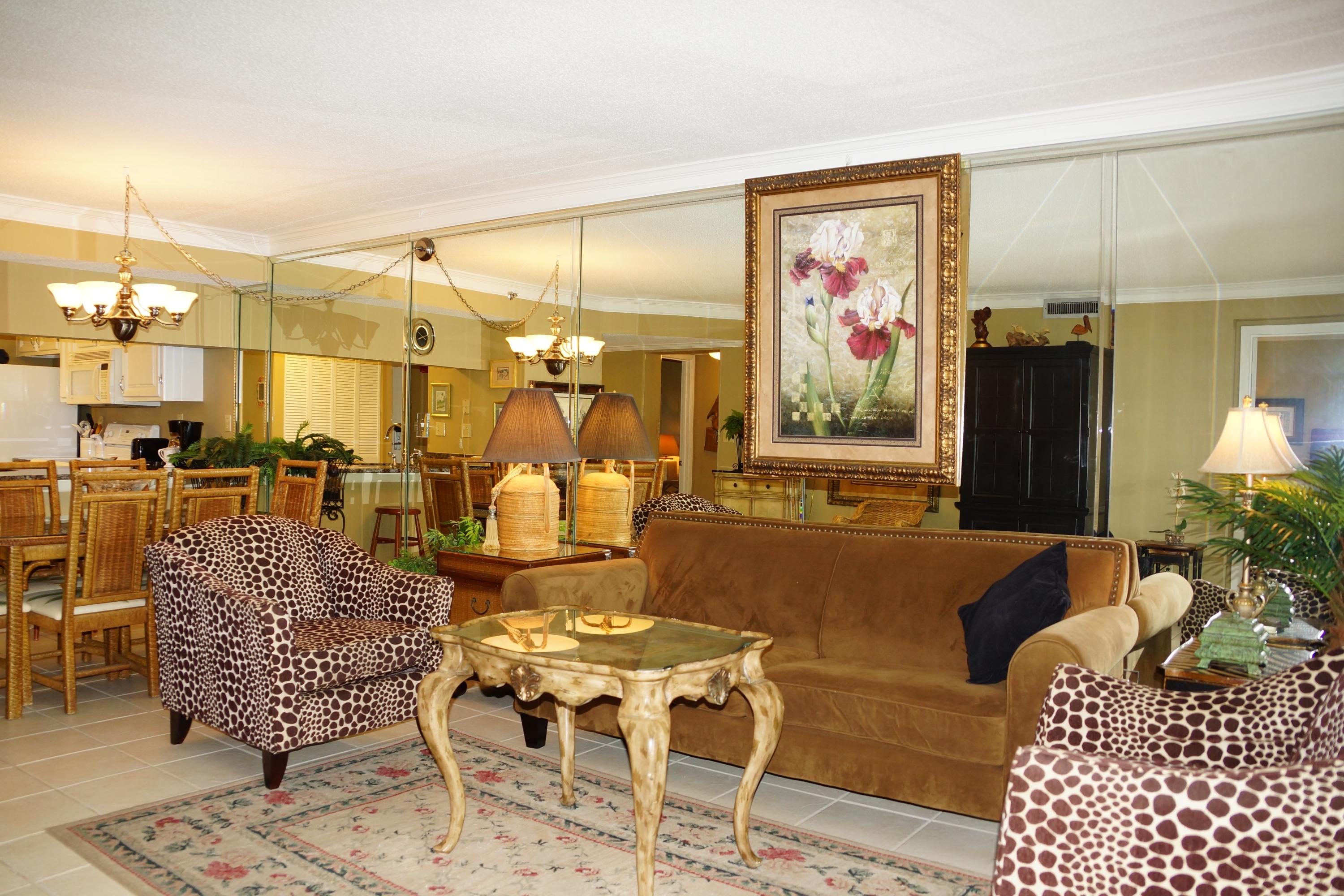 EMERALD TOWERS CONDO - Residential