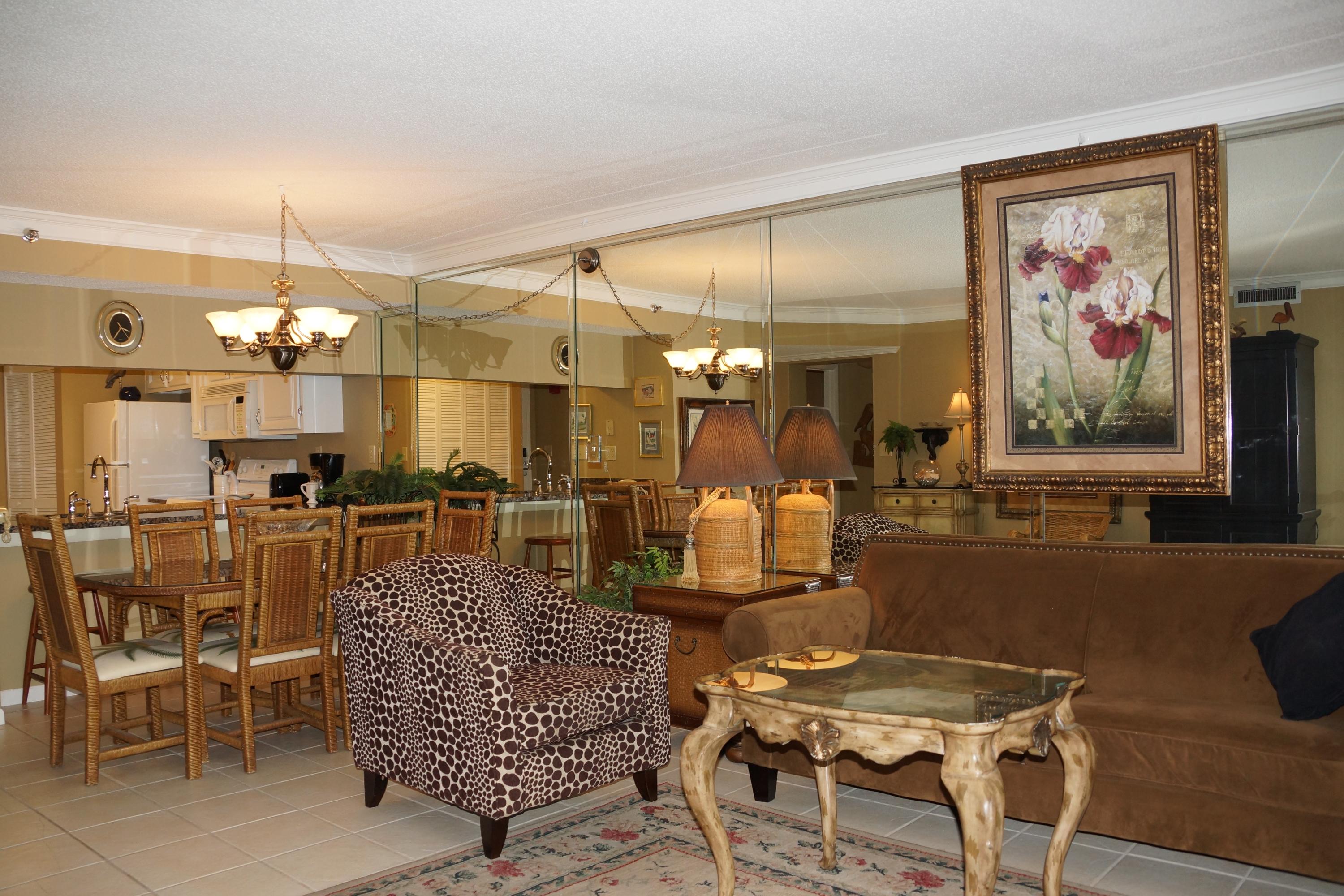 EMERALD TOWERS CONDO - Residential