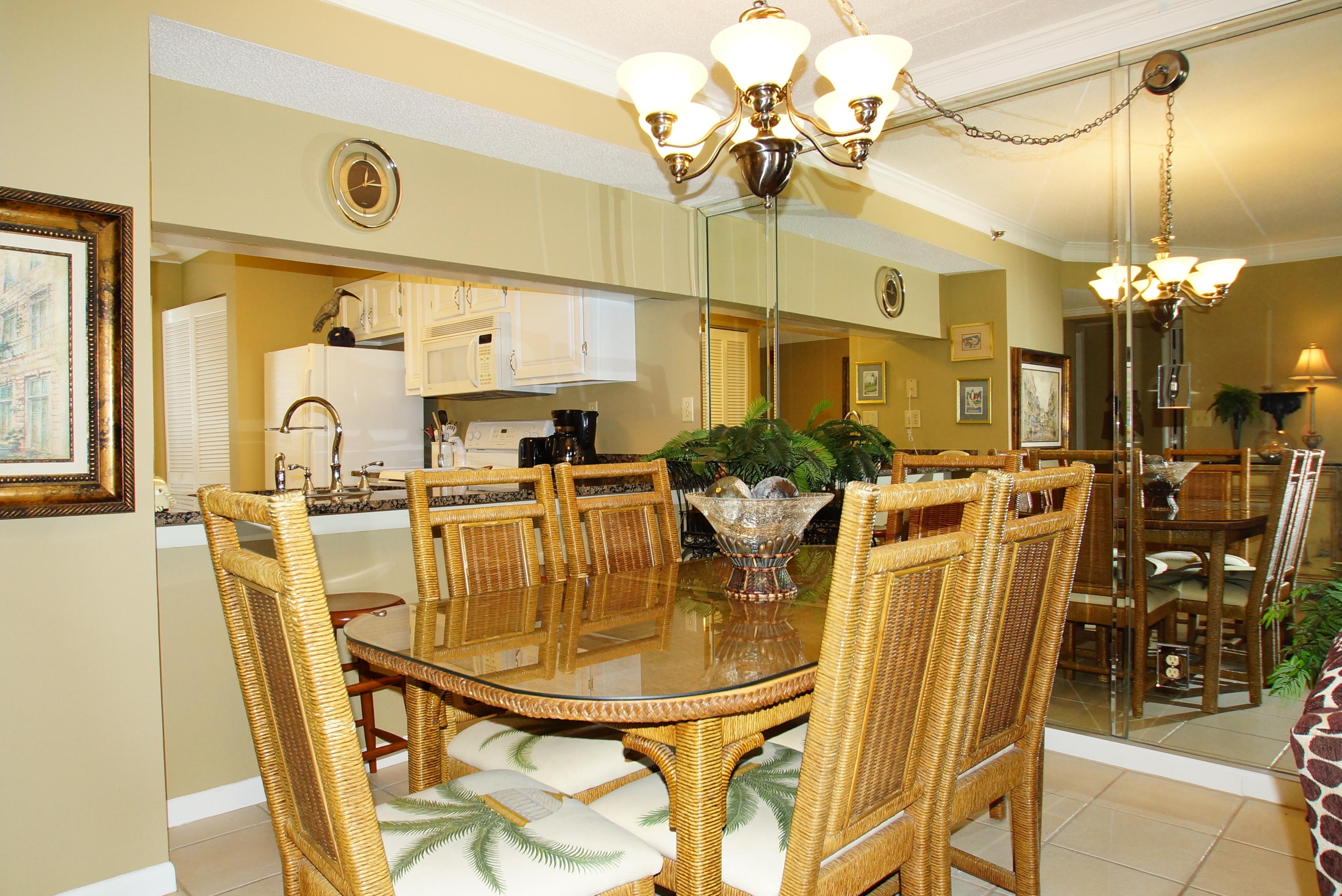 EMERALD TOWERS CONDO - Residential