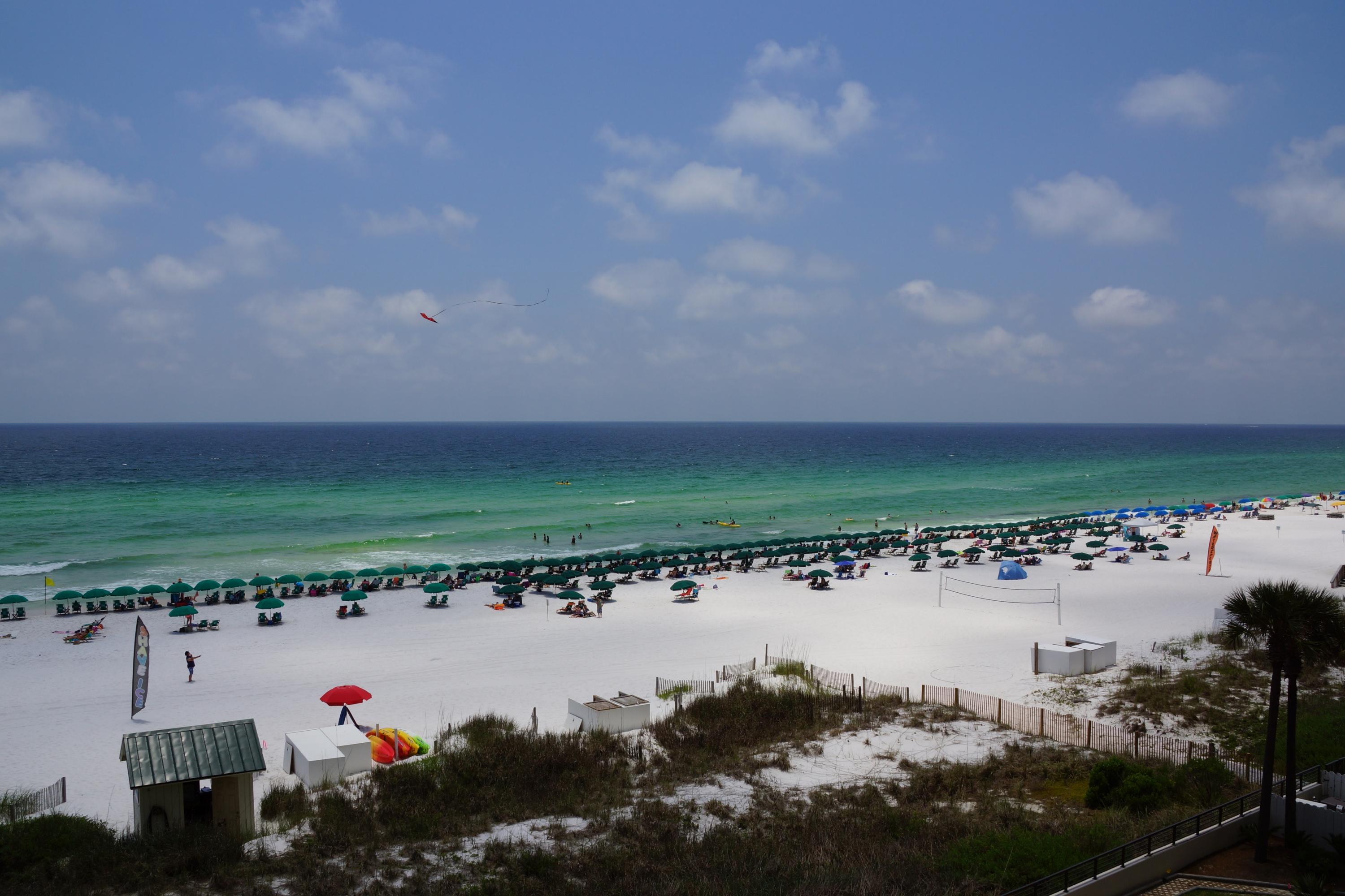 EMERALD TOWERS CONDO - Residential