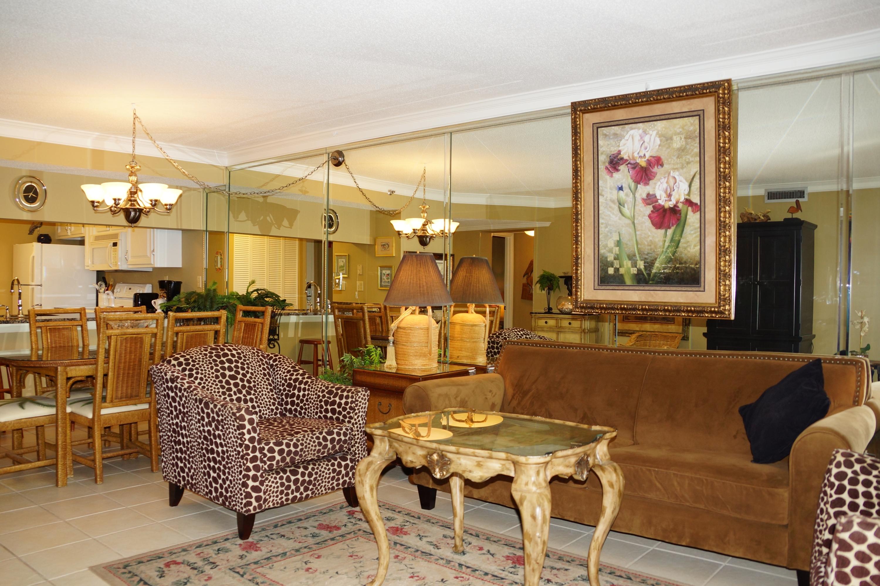 EMERALD TOWERS CONDO - Residential