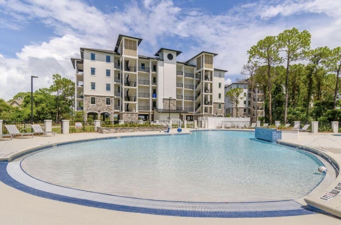 OSPREY POINTE - Residential Lease