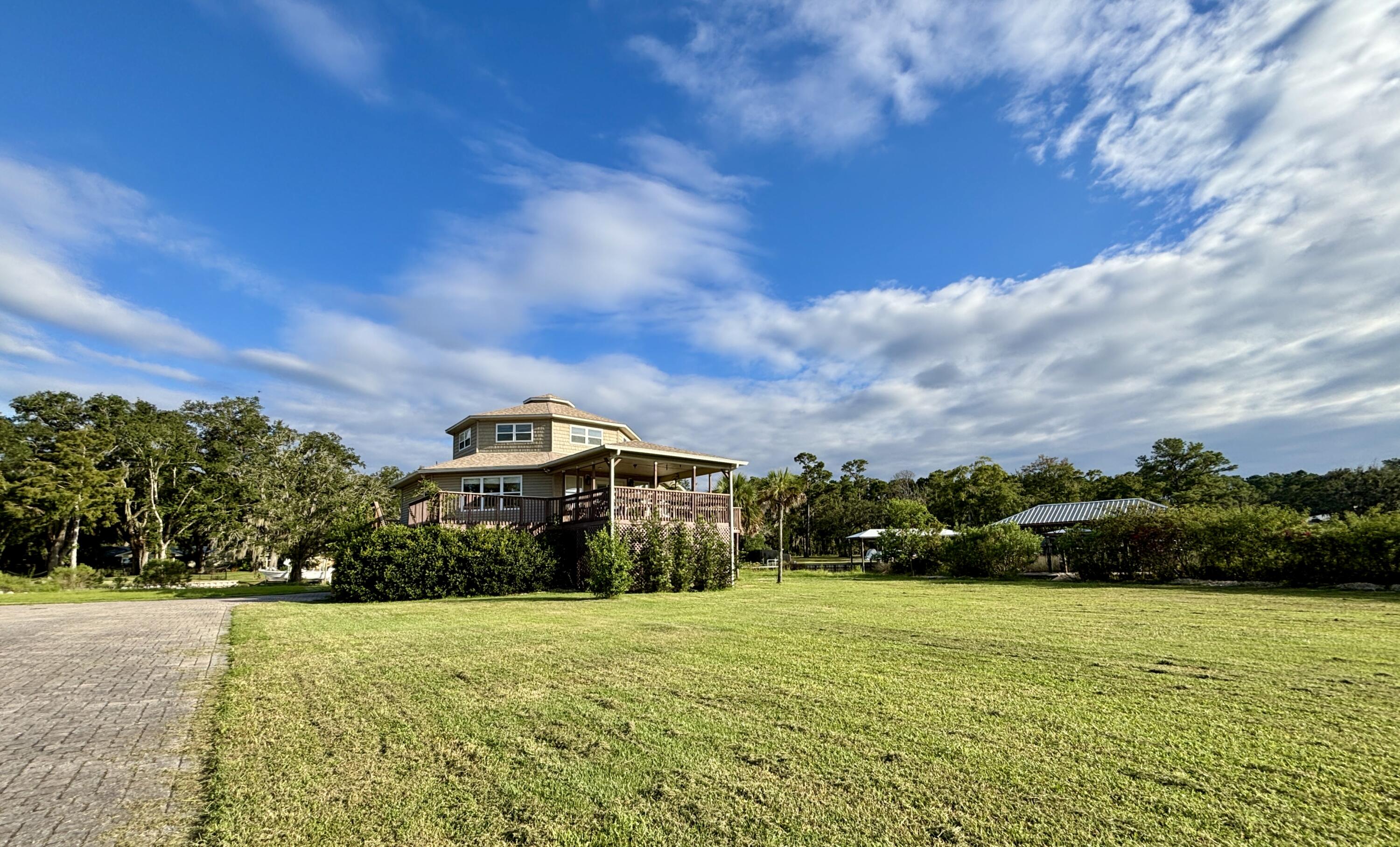 BAY GROVE - Residential