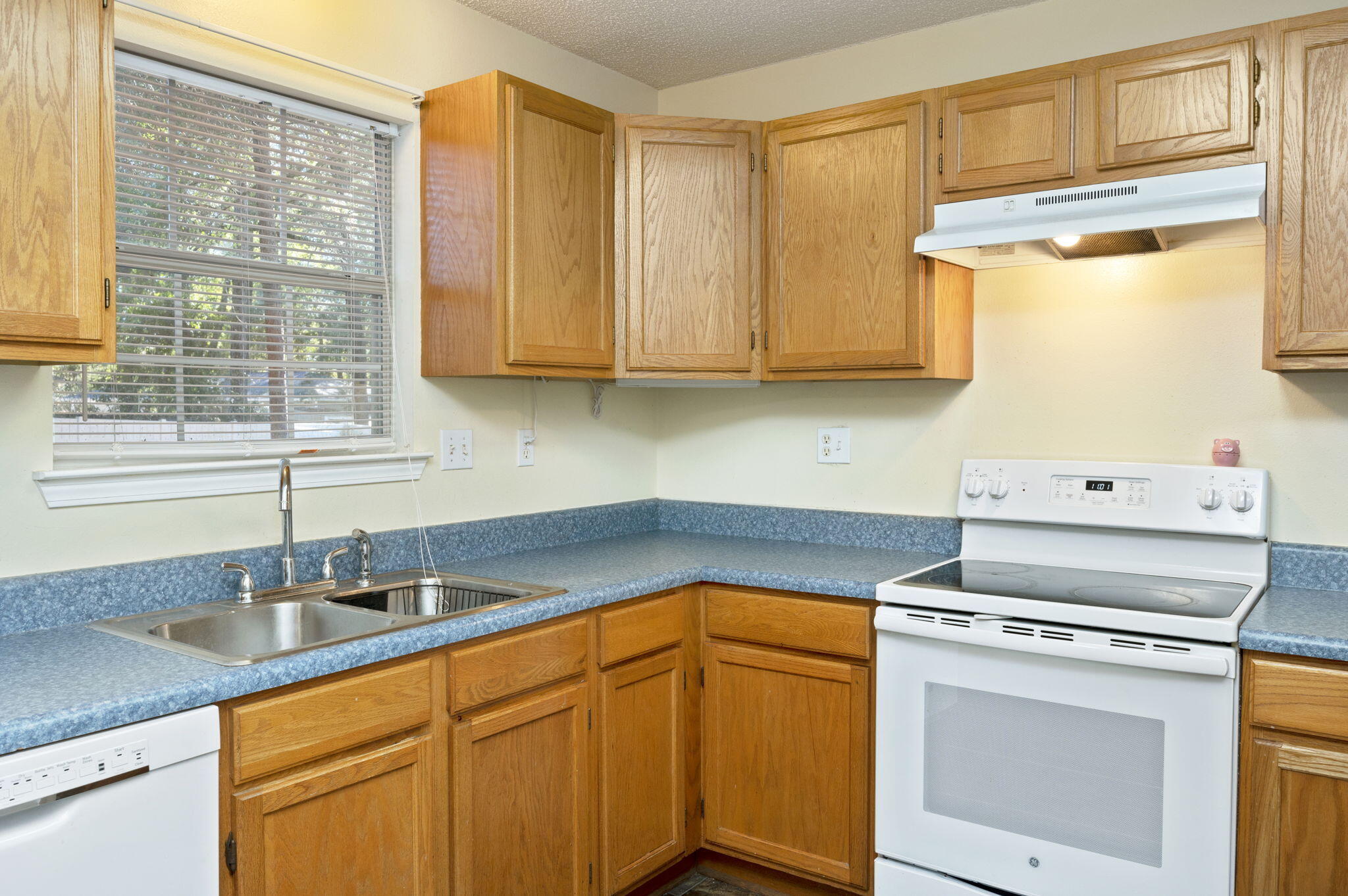 WINDING CREEK ESTATES PH 3 - Residential