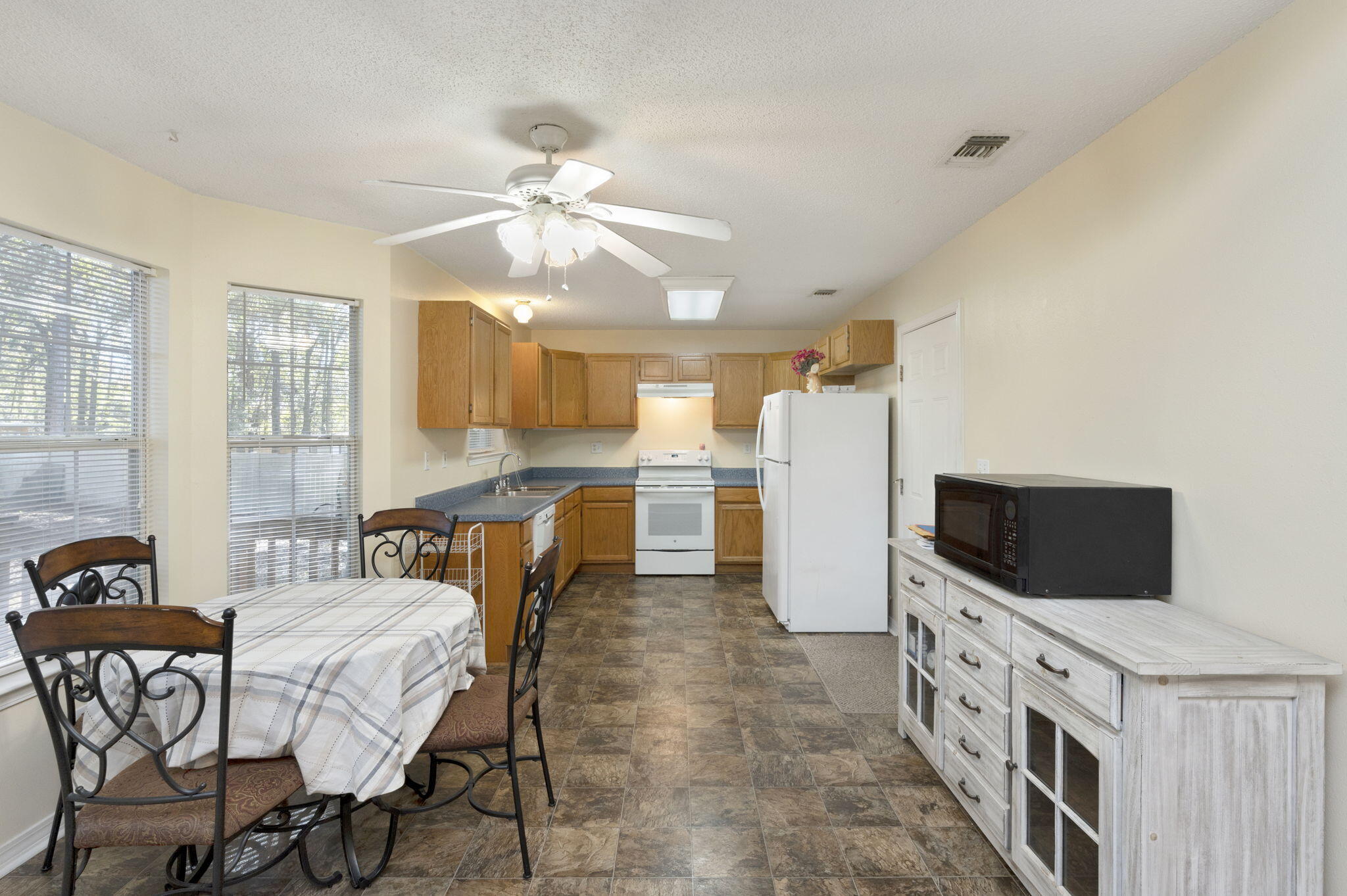 WINDING CREEK ESTATES PH 3 - Residential