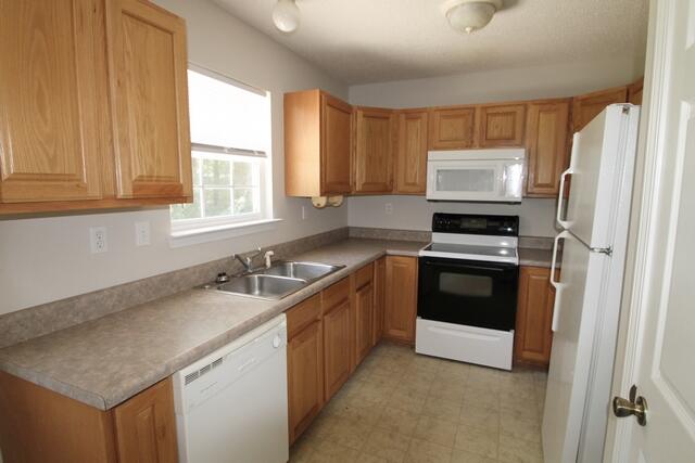 OAKDALE MINI FARMS - Residential