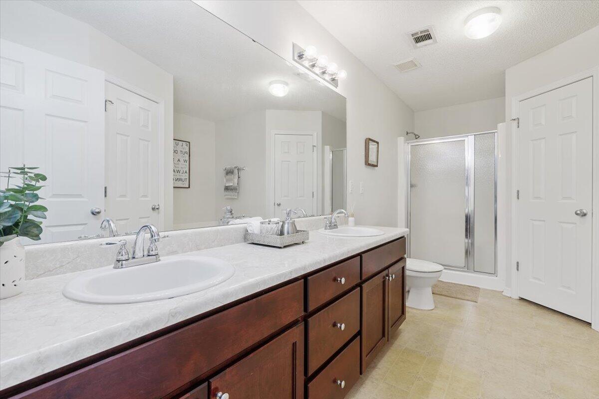 LEE FARMS PH I - Residential