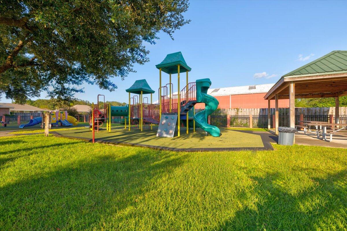 LEE FARMS PH I - Residential