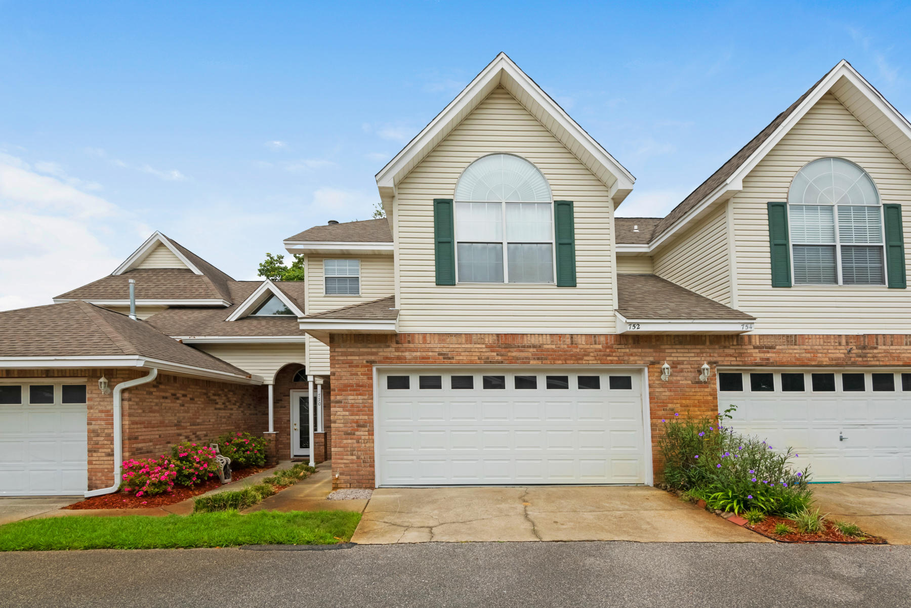 SNAPPER COVE T/H - Residential