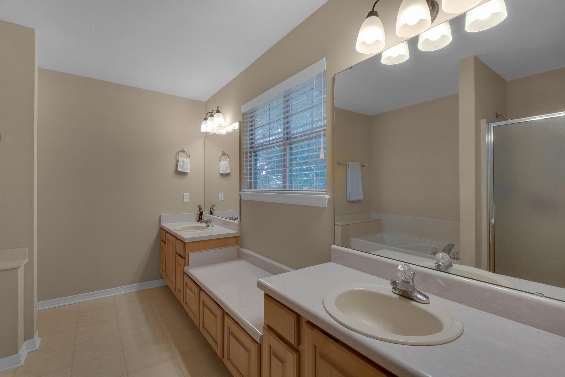 SNAPPER COVE T/H - Residential