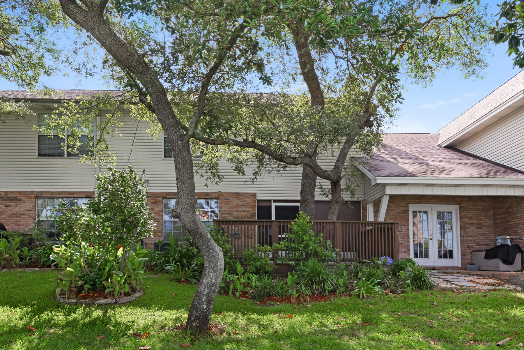 SNAPPER COVE T/H - Residential